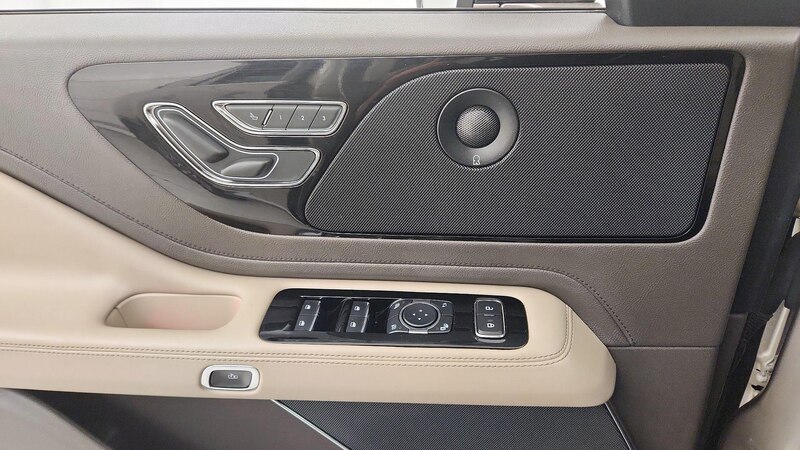 2020 Lincoln Aviator Reserve 12