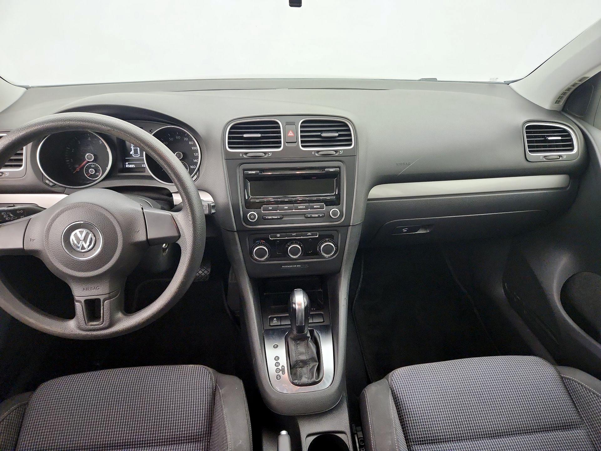 Thumbnail: 2014 Volkswagen Golf - 9