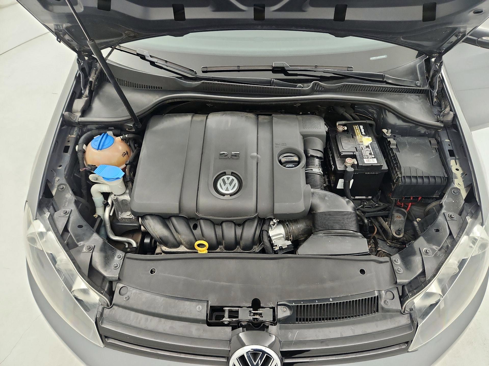 Thumbnail: 2014 Volkswagen Golf - 19
