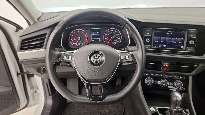 2019 Volkswagen Jetta SE 10