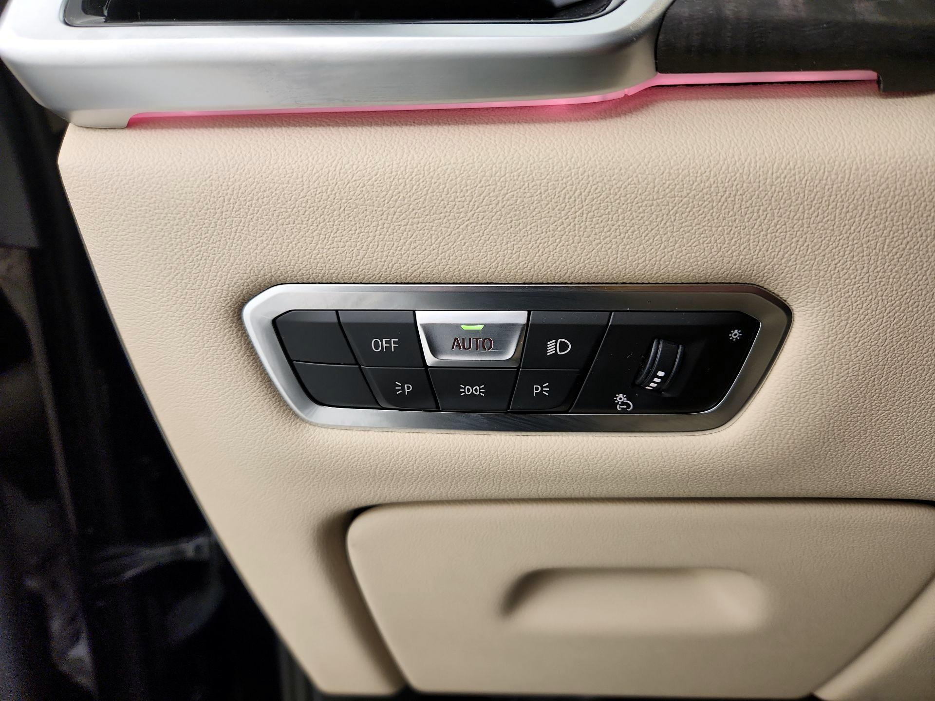 Thumbnail: 2022 BMW X5 - 13