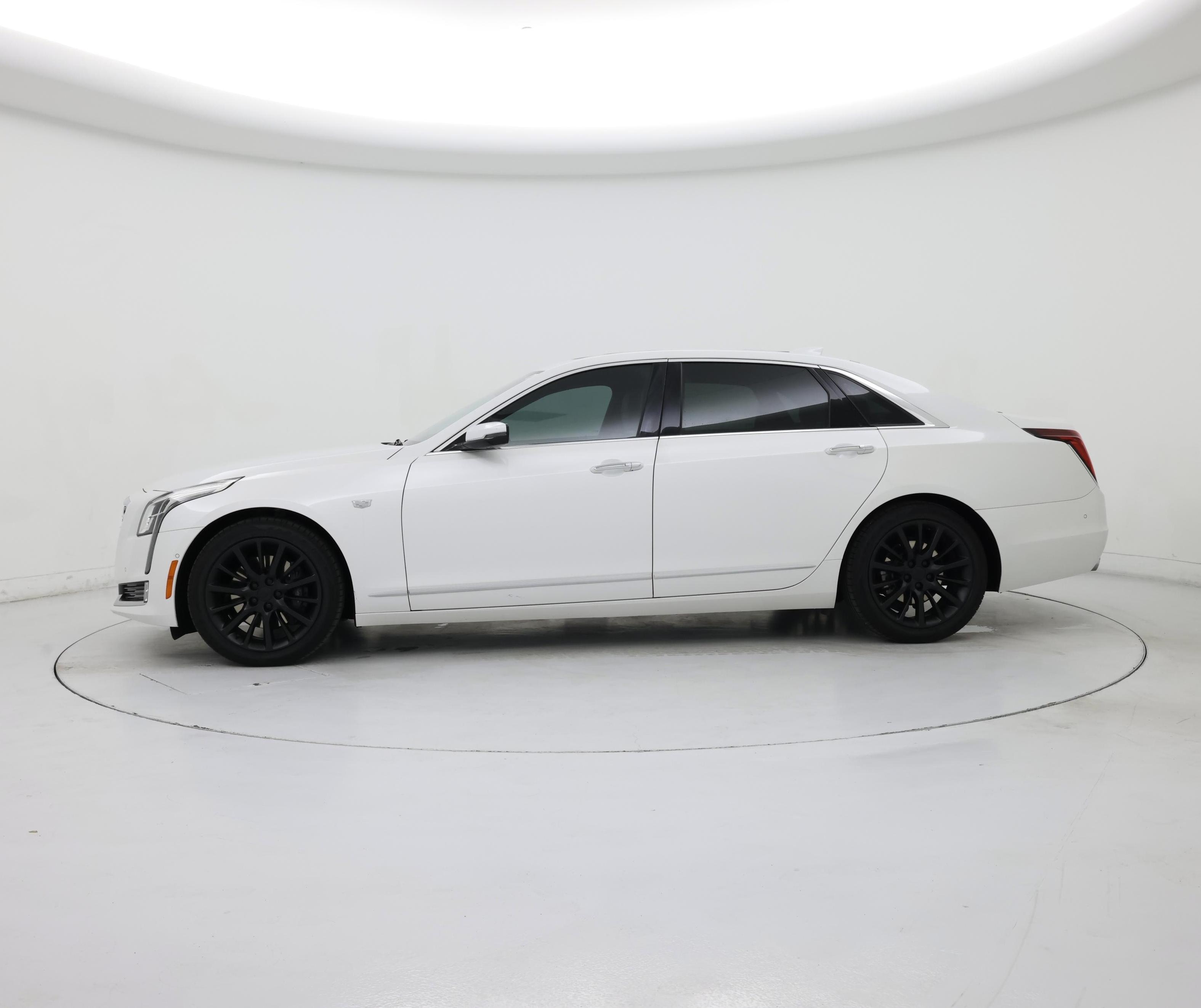 Thumbnail: 2017 Cadillac CT6 - 3