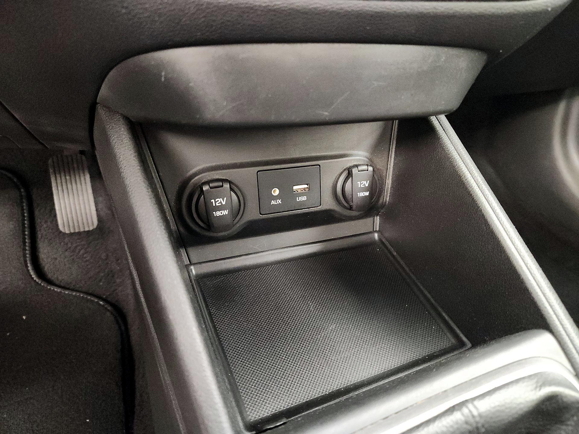 Thumbnail: 2019 Hyundai Accent - 18