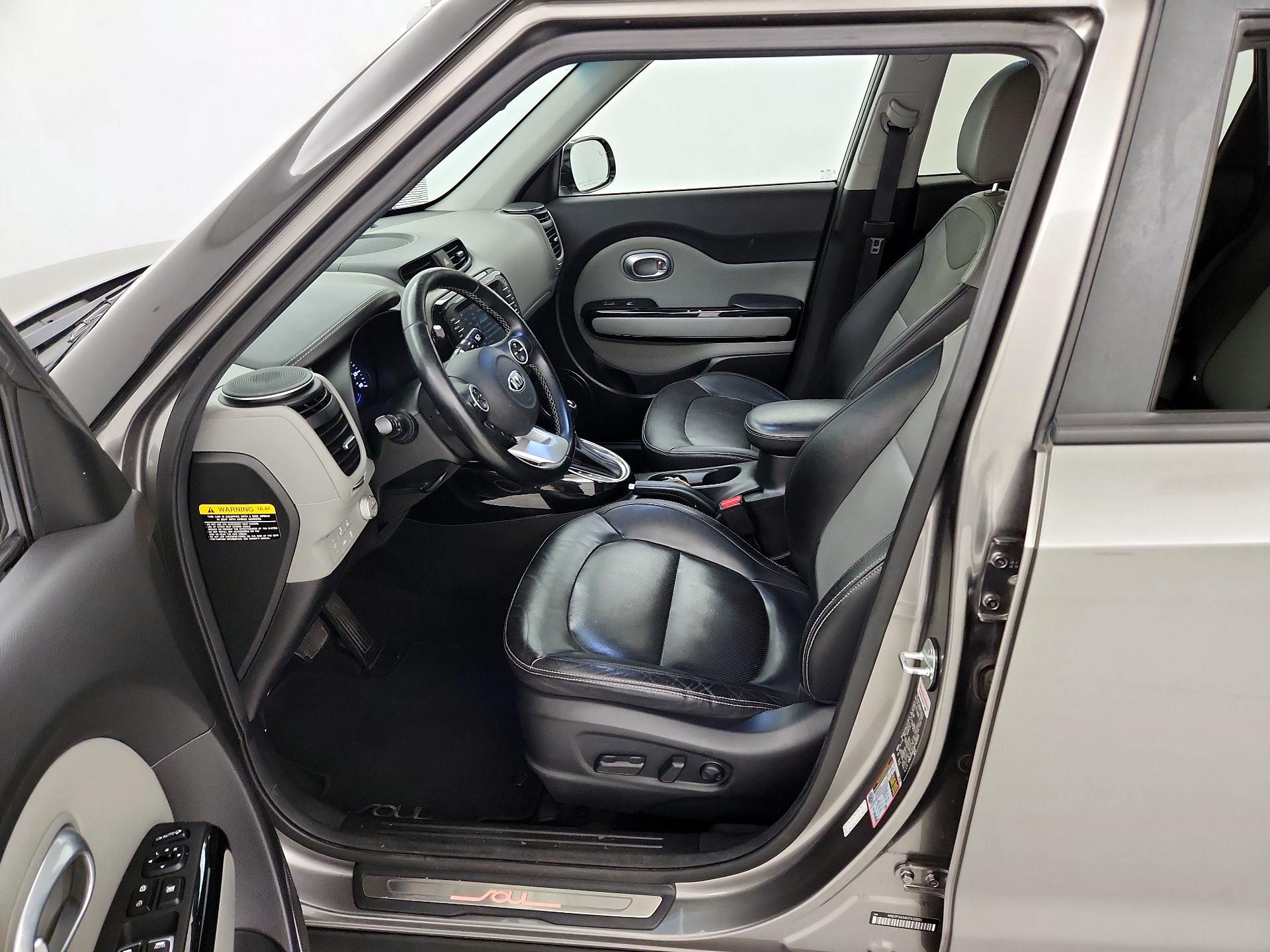 Thumbnail: 2017 Kia Soul - 11