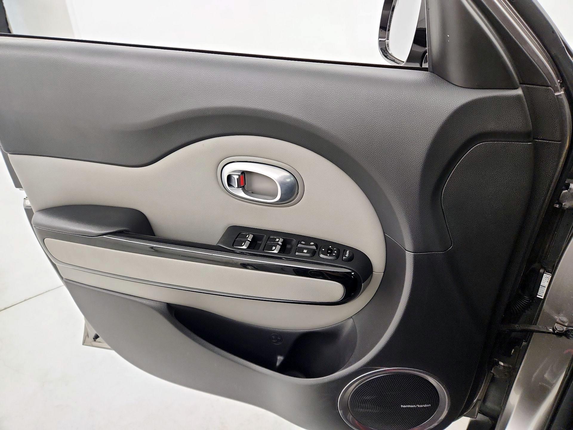 Thumbnail: 2017 Kia Soul - 12