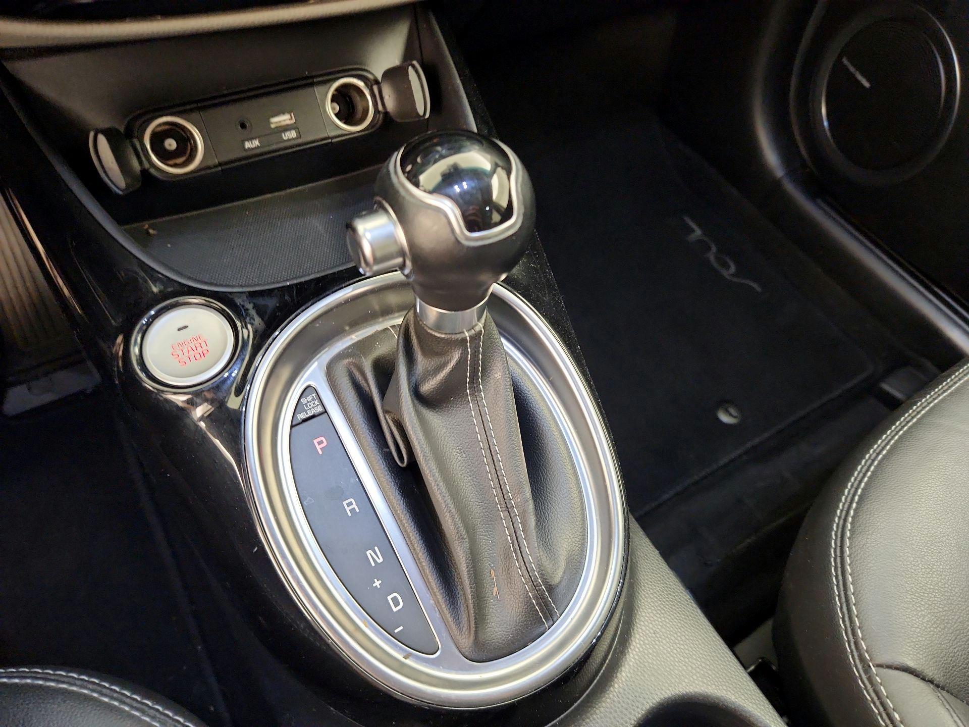 Thumbnail: 2017 Kia Soul - 15