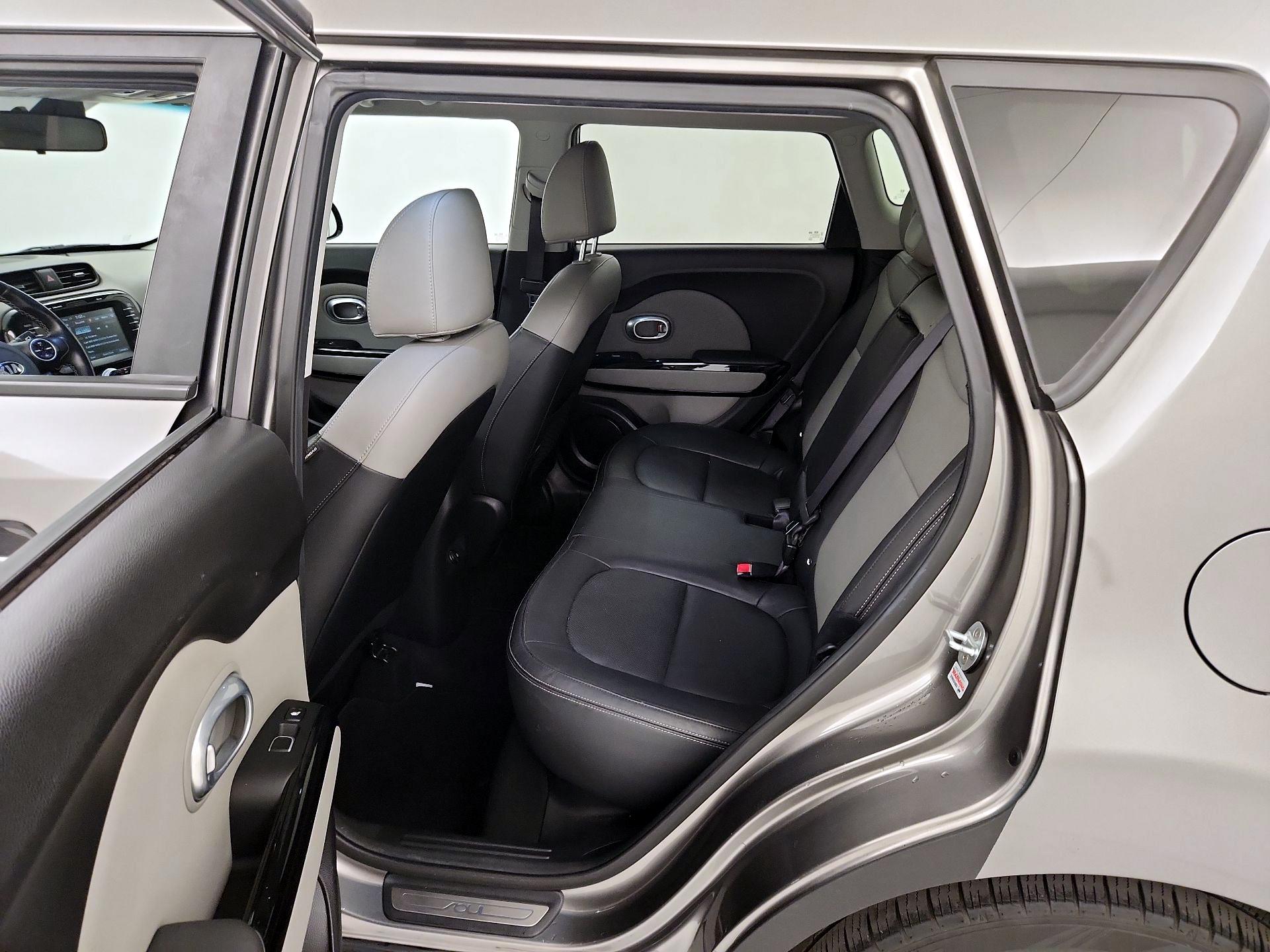 Thumbnail: 2017 Kia Soul - 17