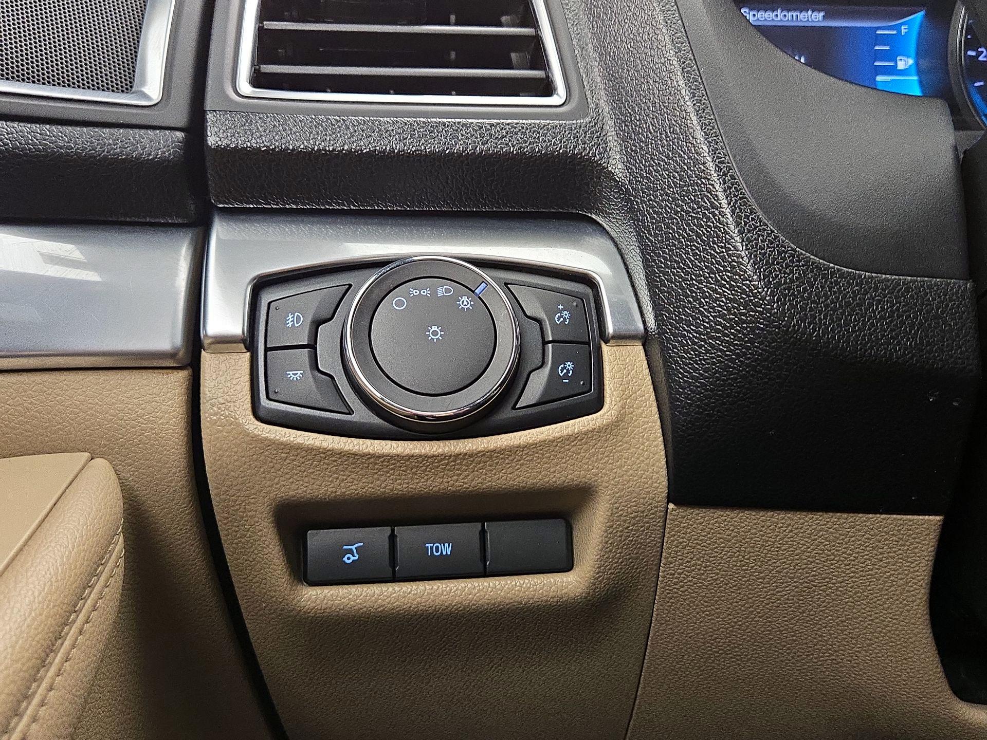 Thumbnail: 2017 Ford Explorer - 13