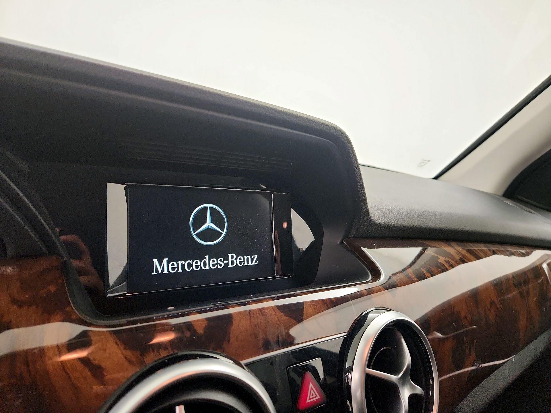 Thumbnail: 2015 Mercedes-Benz GLK - 14