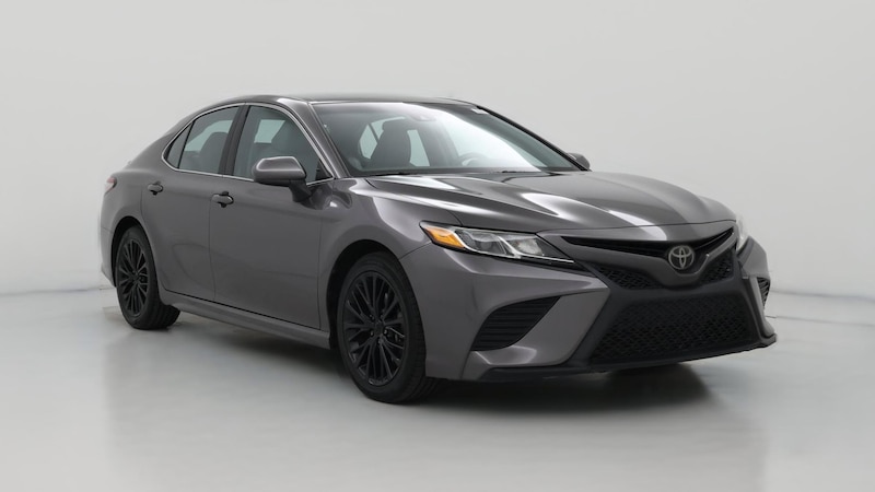 2018 Toyota Camry SE Hero Image
