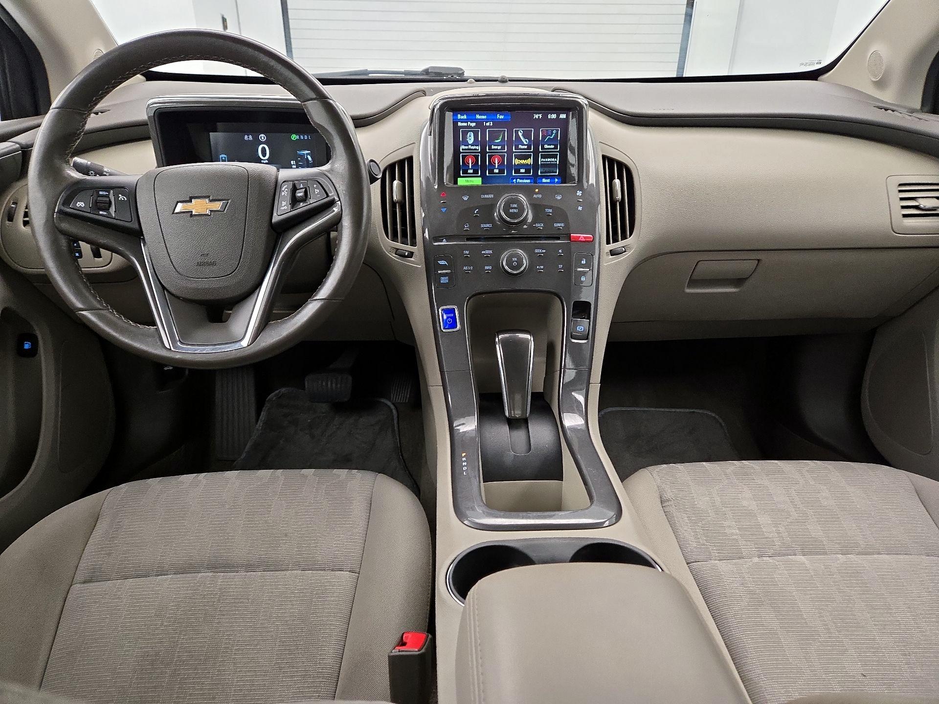 Thumbnail: 2014 Chevrolet Volt - 9