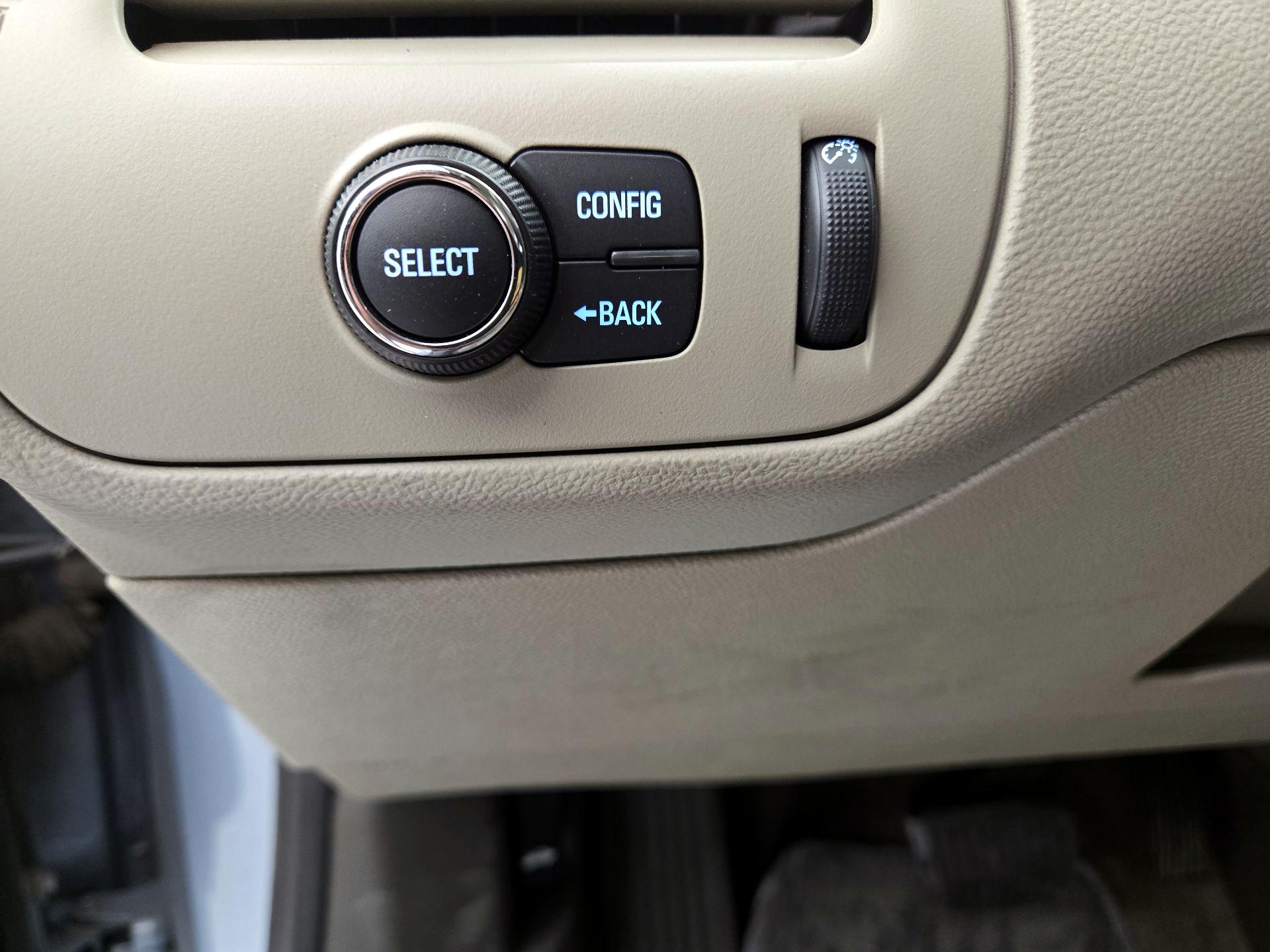 Thumbnail: 2014 Chevrolet Volt - 13