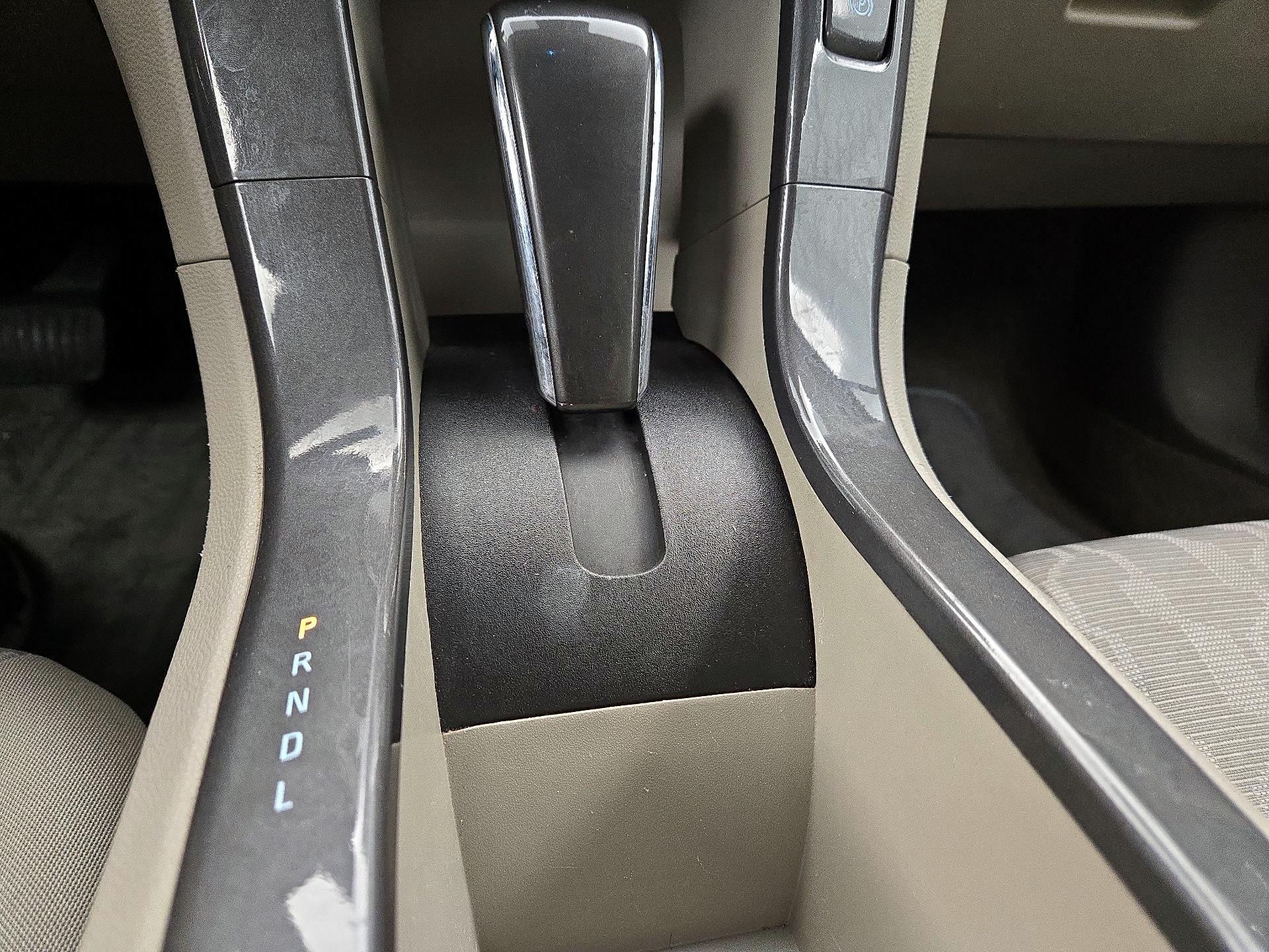 Thumbnail: 2014 Chevrolet Volt - 16