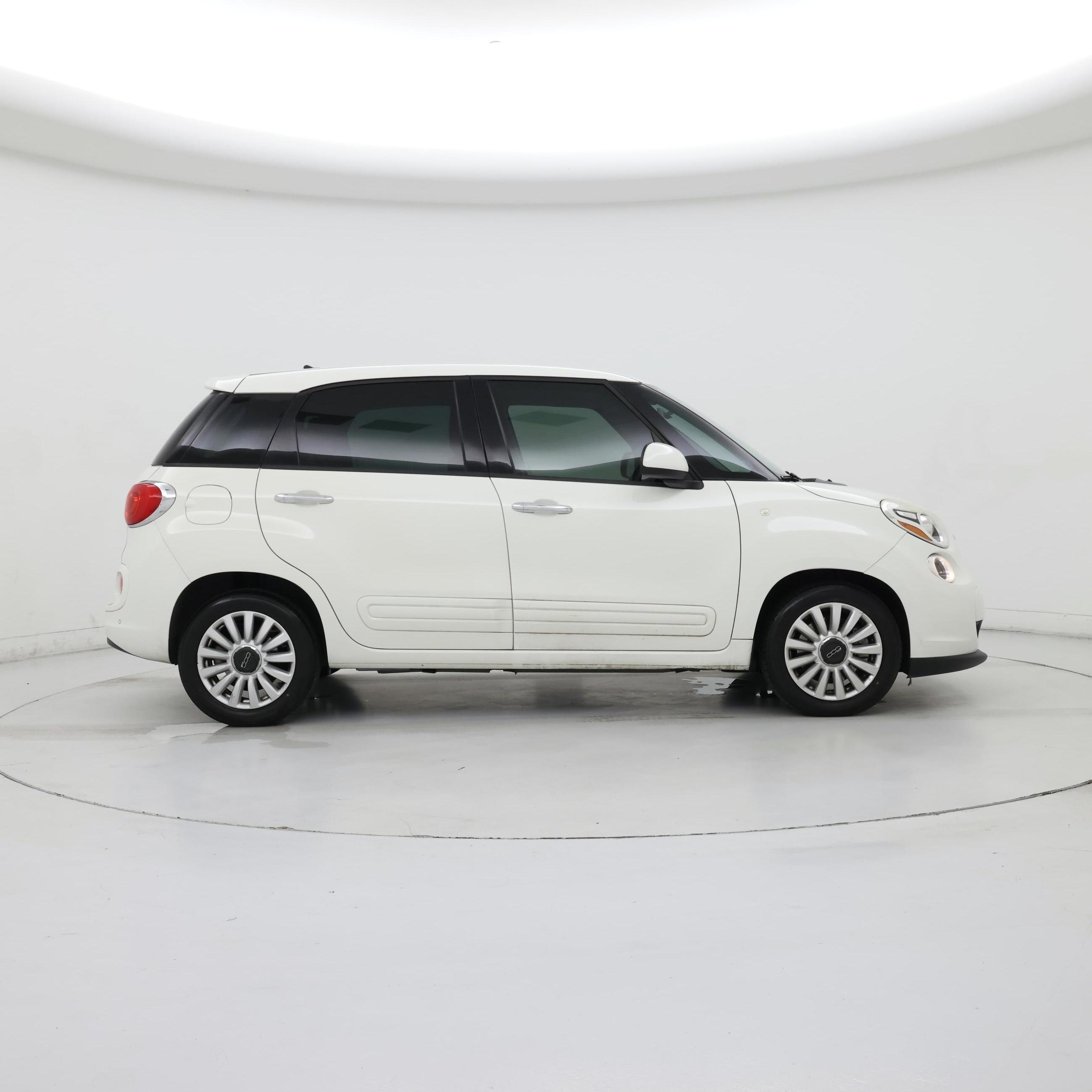 Thumbnail: 2014 Fiat 500L - 7