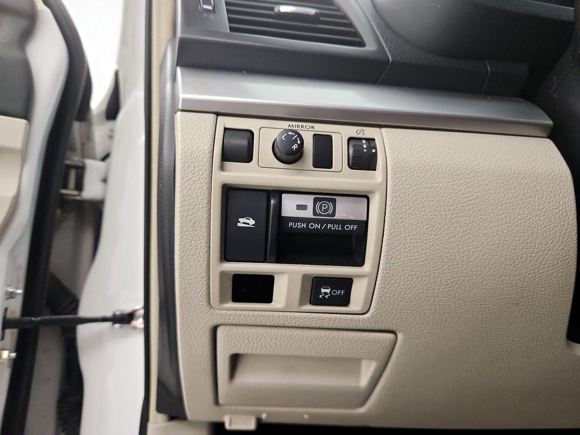 Thumbnail: 2014 Subaru Outback - 13