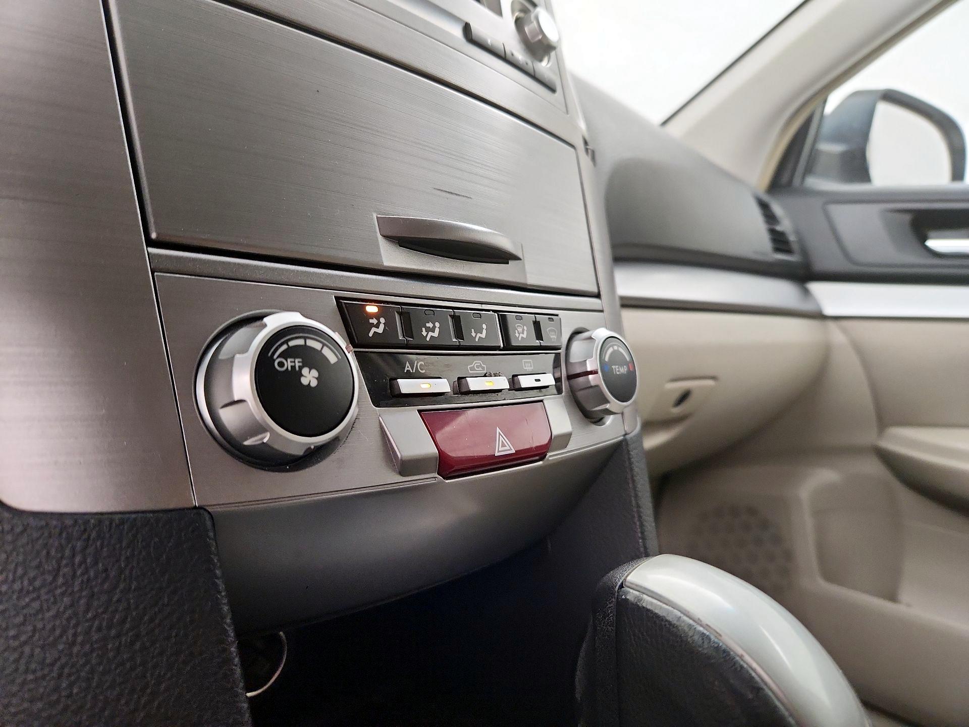 Thumbnail: 2014 Subaru Outback - 16