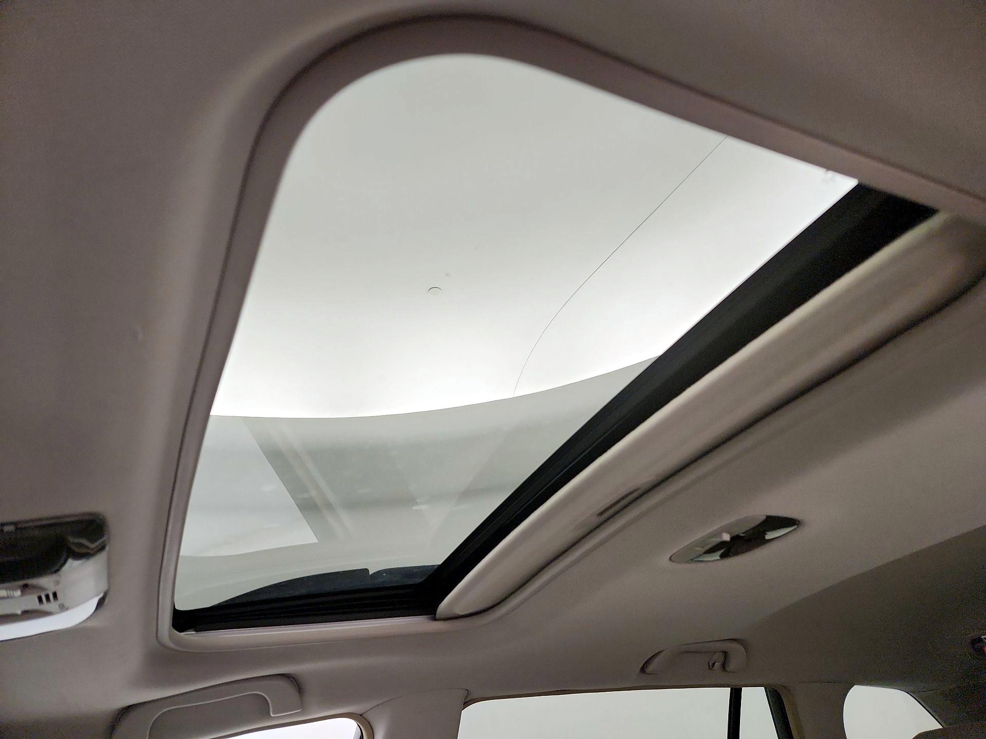 Thumbnail: 2014 Subaru Outback - 19