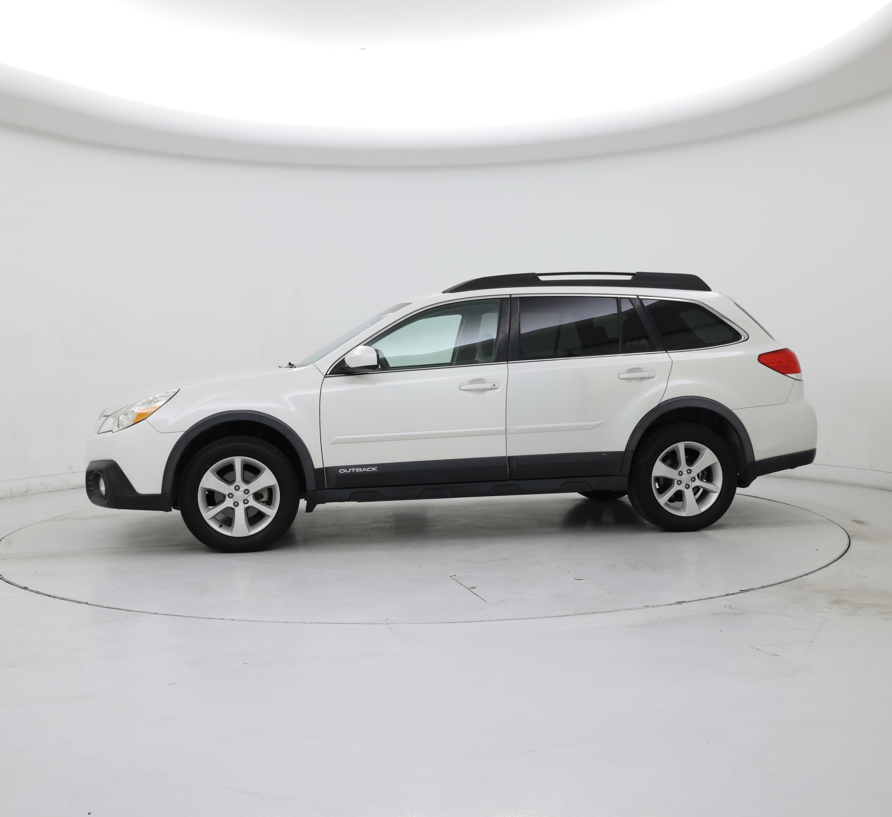 Thumbnail: 2014 Subaru Outback - 3