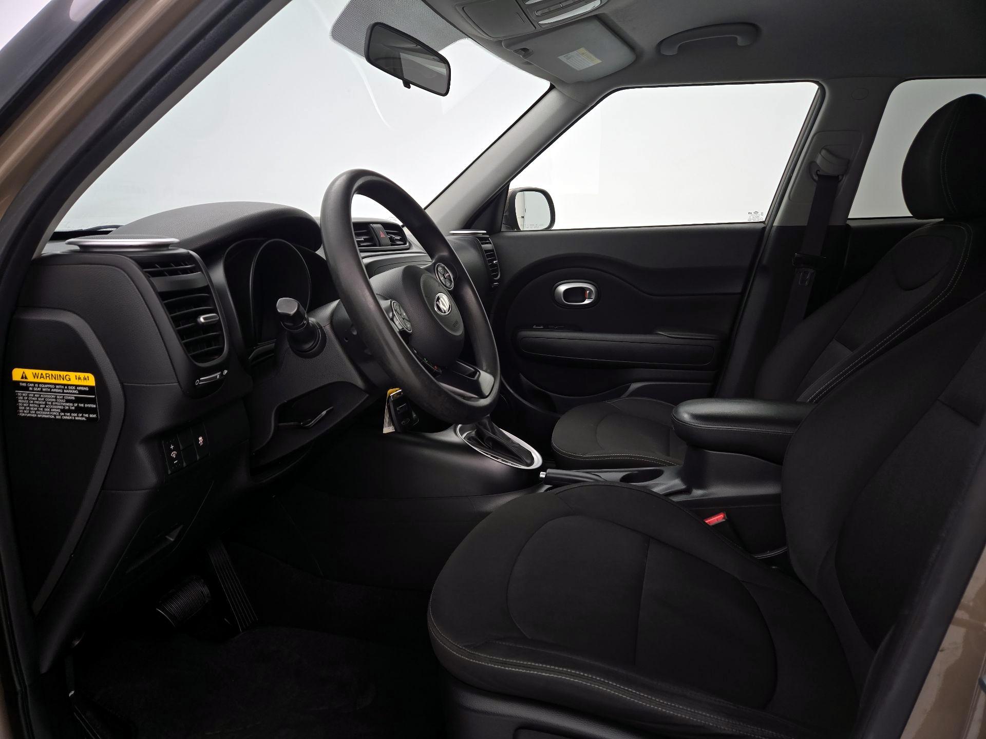 Thumbnail: 2016 Kia Soul - 11