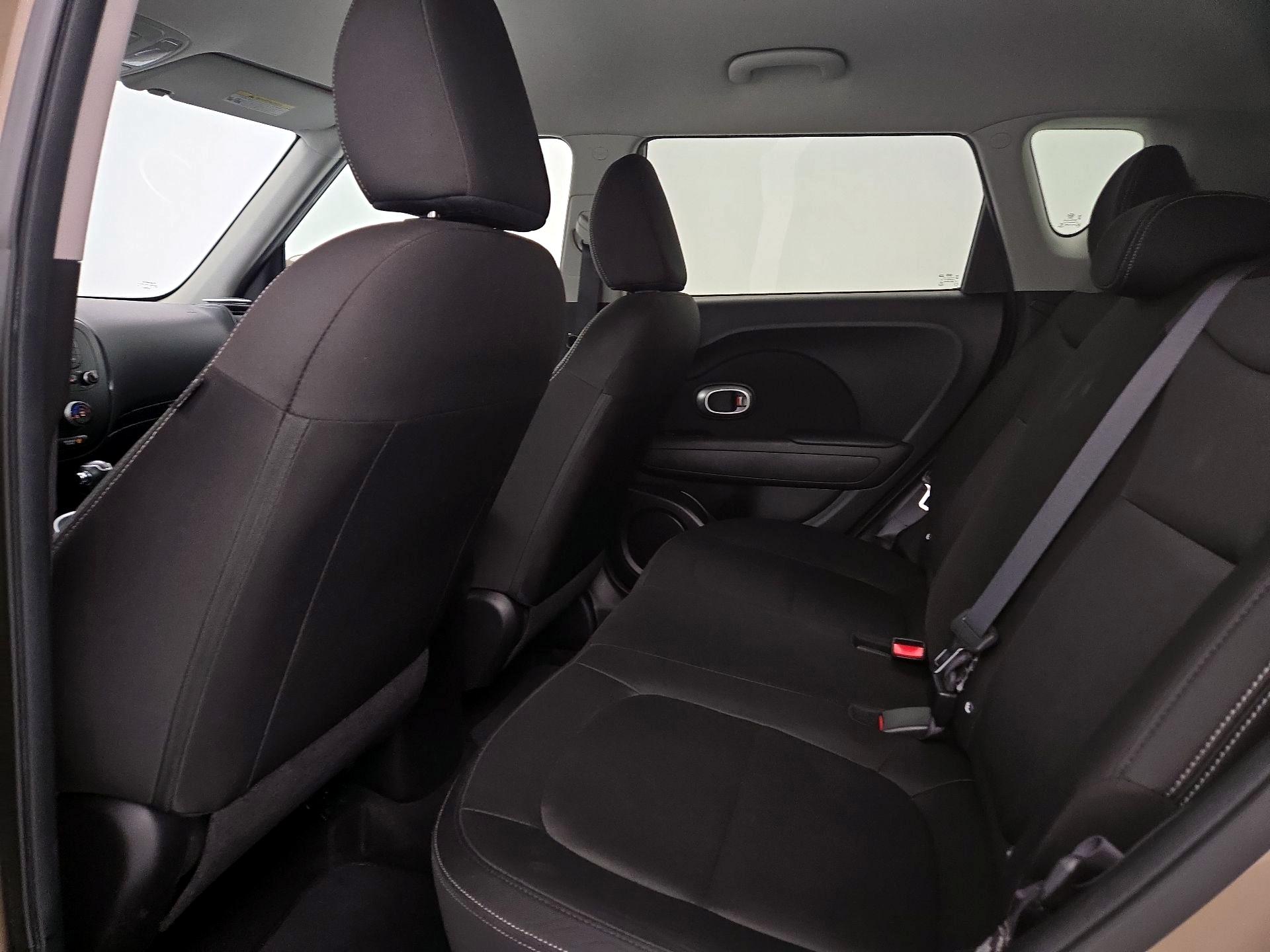 Thumbnail: 2016 Kia Soul - 18