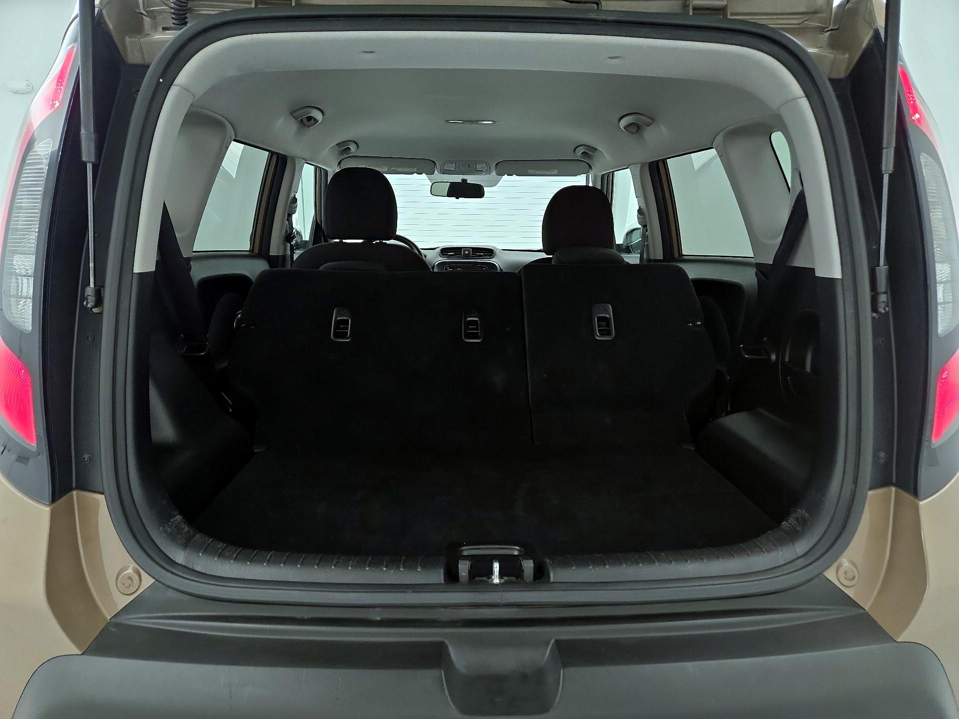Thumbnail: 2016 Kia Soul - 20