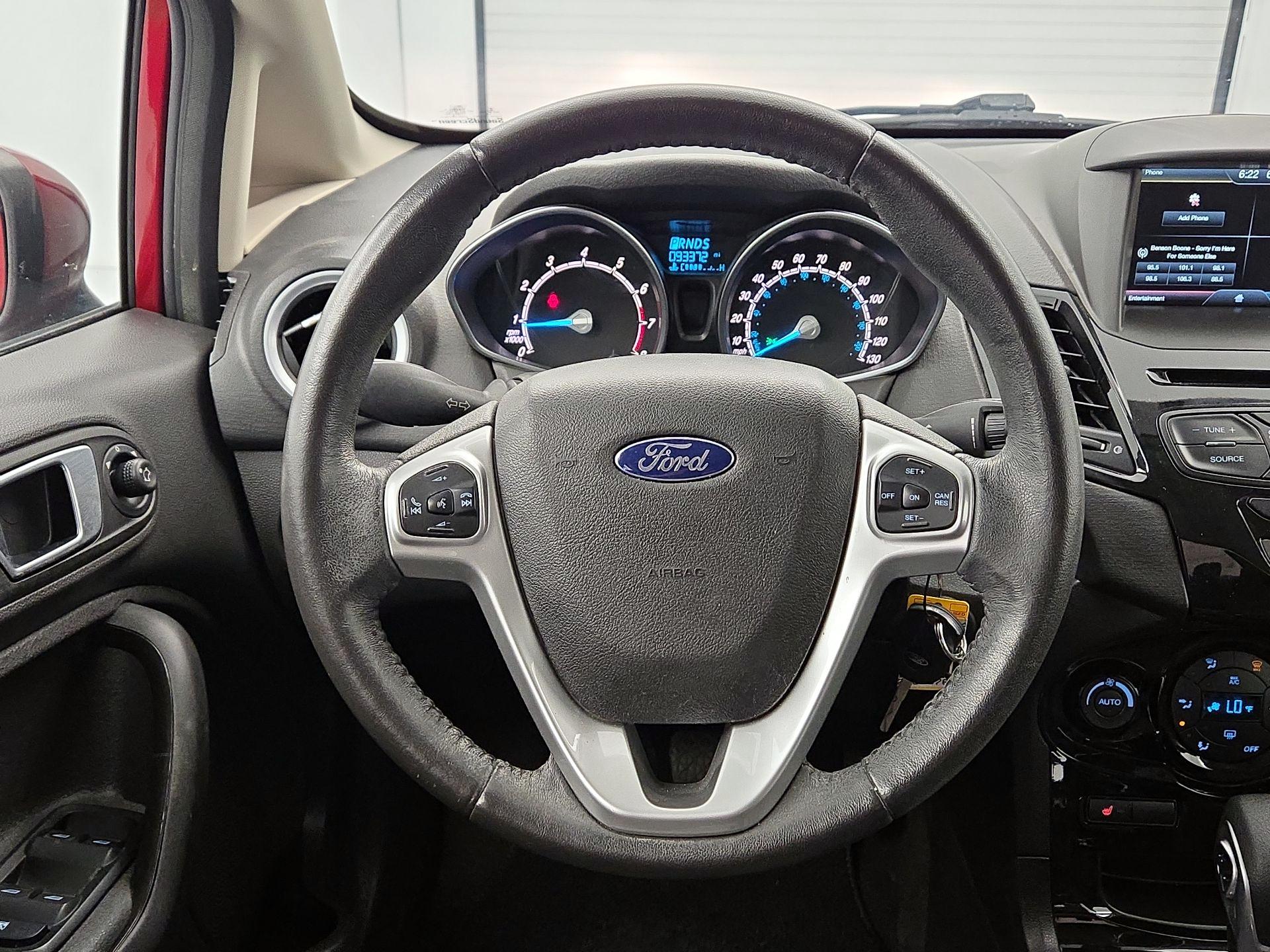 Thumbnail: 2015 Ford Fiesta - 10
