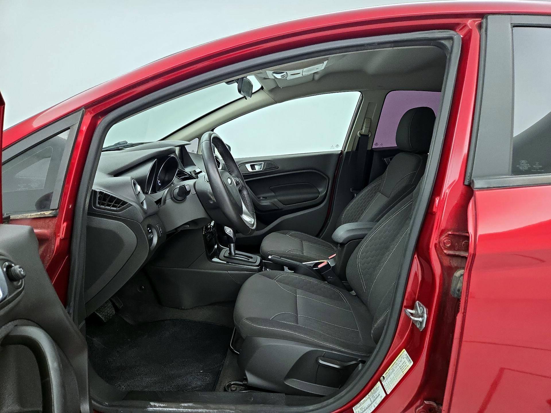 Thumbnail: 2015 Ford Fiesta - 11