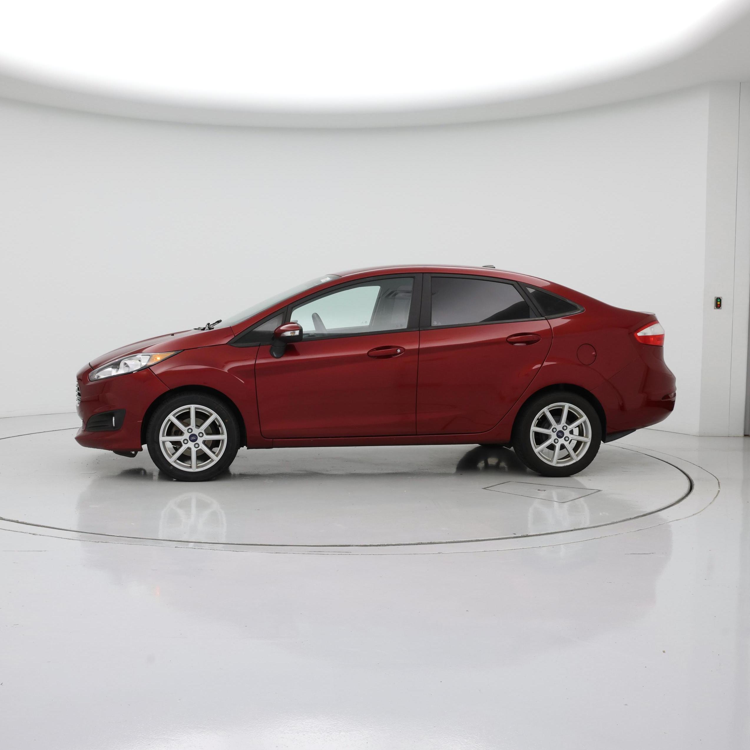 Thumbnail: 2015 Ford Fiesta - 3