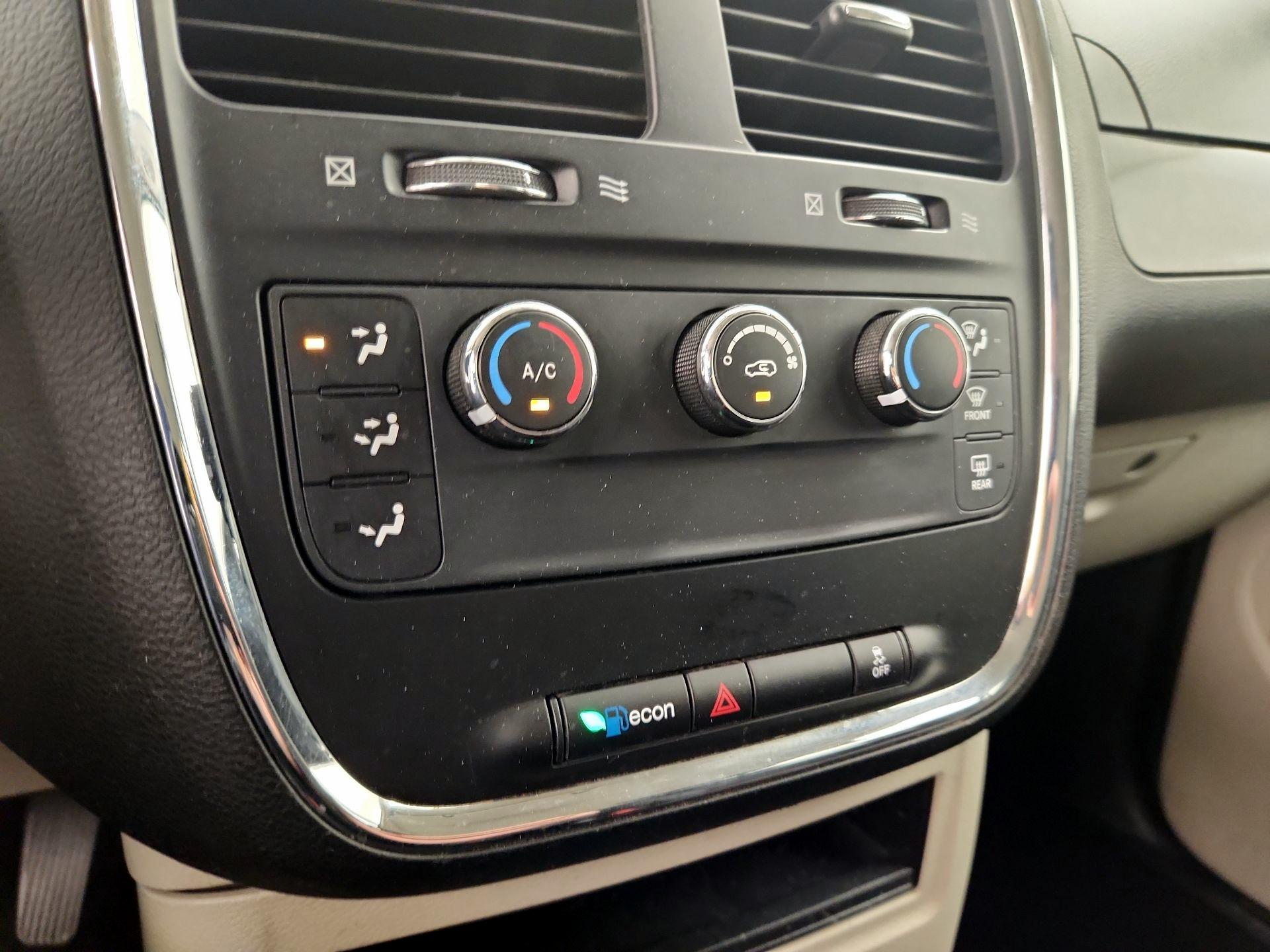 Thumbnail: 2014 Dodge Grand Caravan - 15