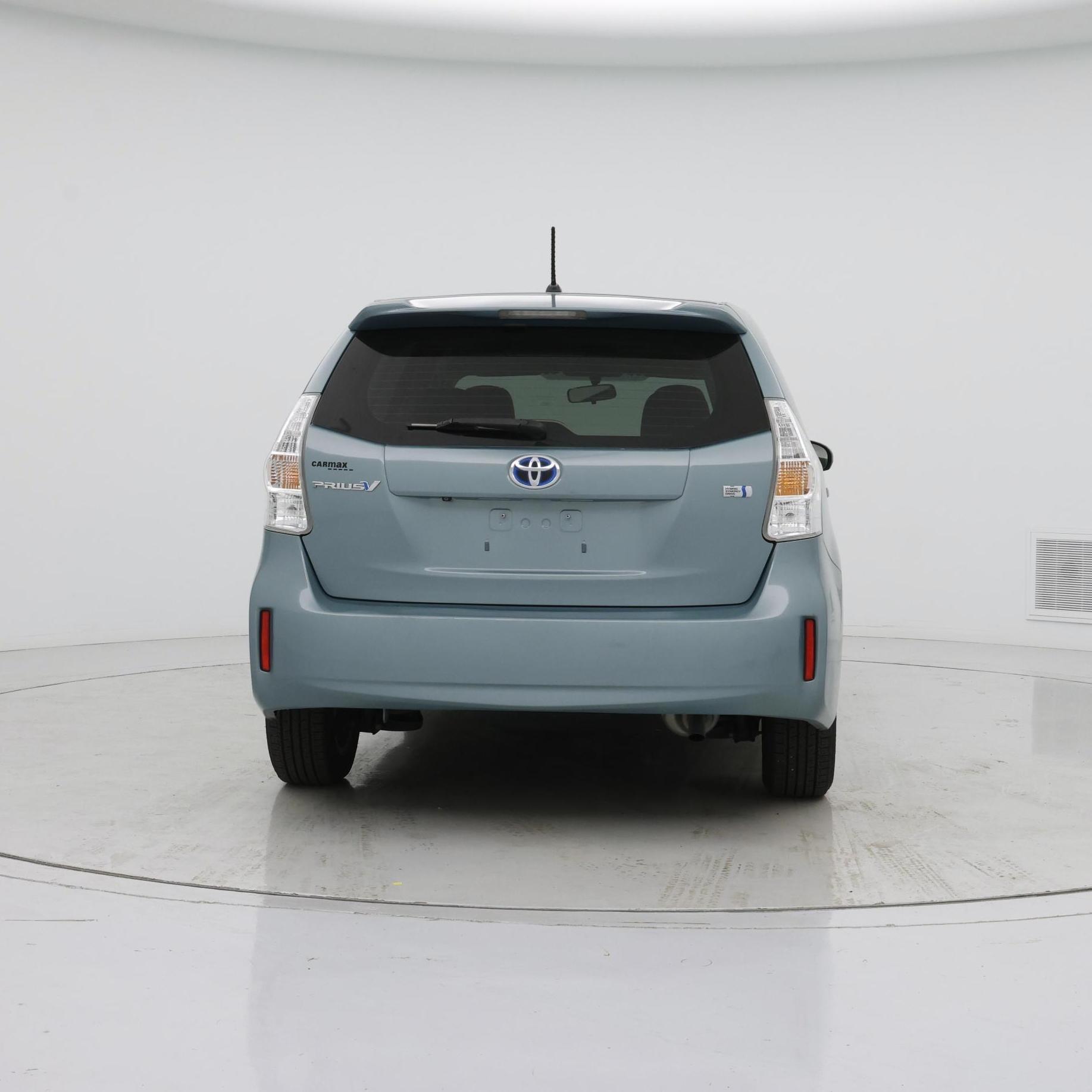Thumbnail: 2014 Toyota Prius v - 6