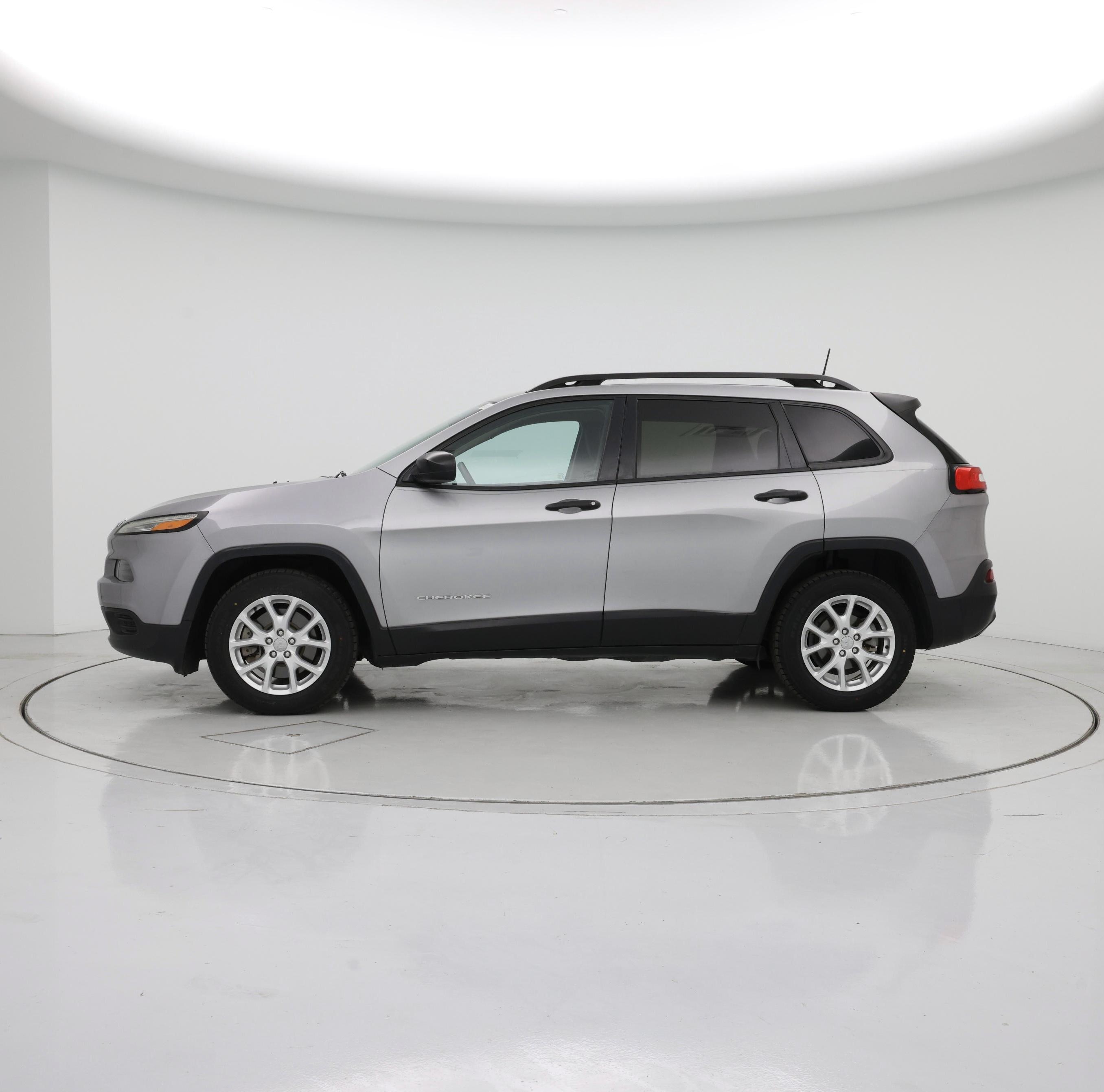 Thumbnail: 2016 Jeep Cherokee - 3