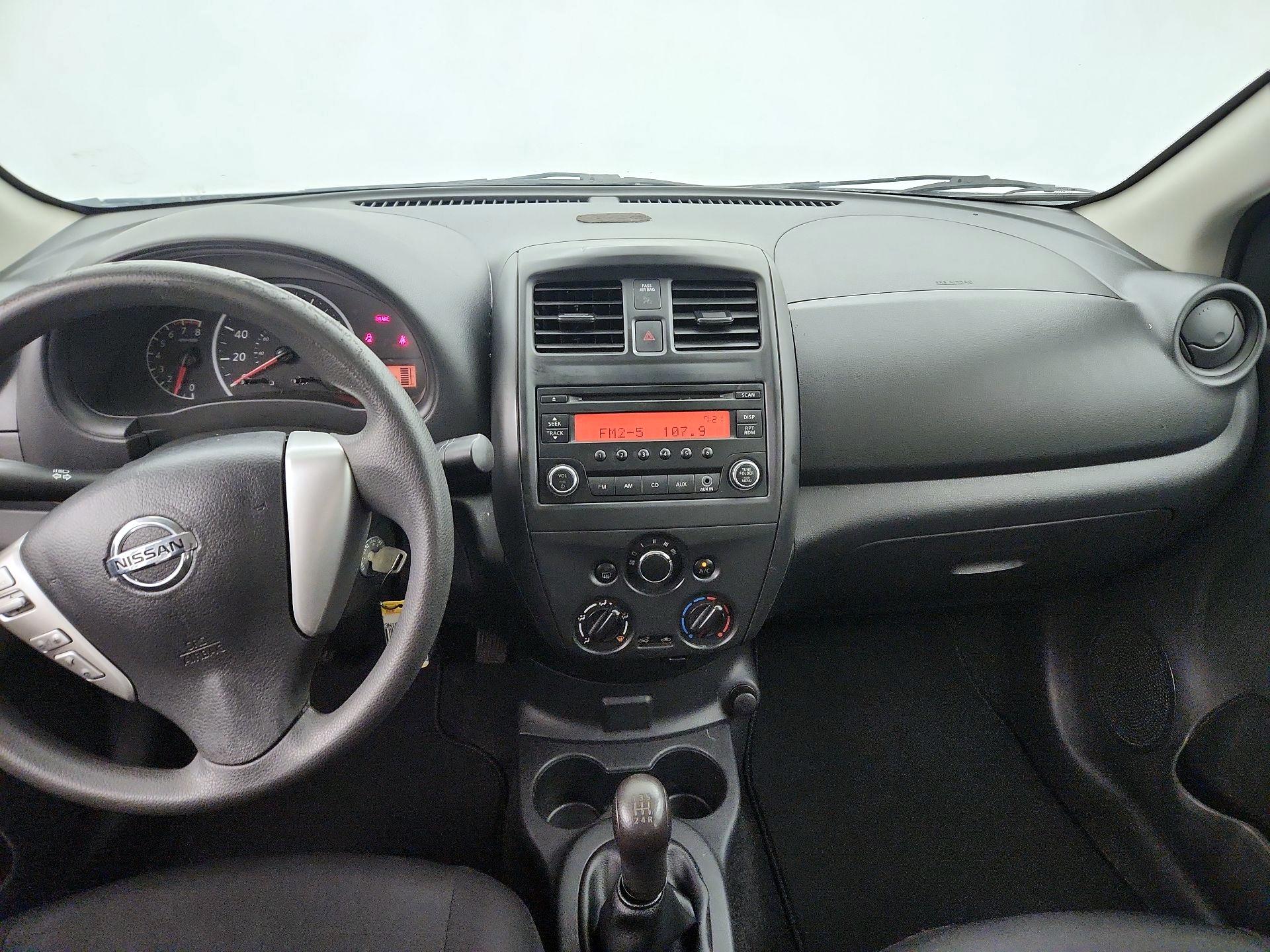 Thumbnail: 2017 Nissan Versa - 9