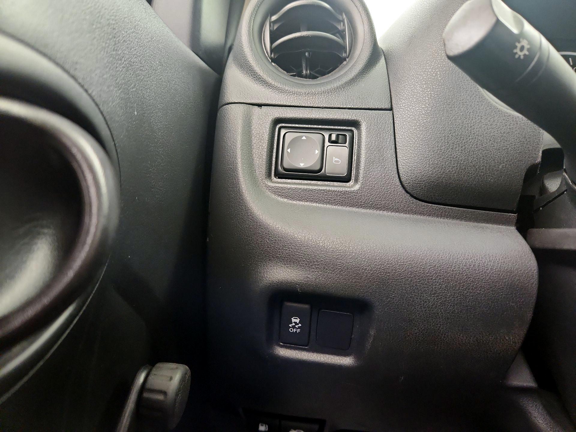 Thumbnail: 2017 Nissan Versa - 13