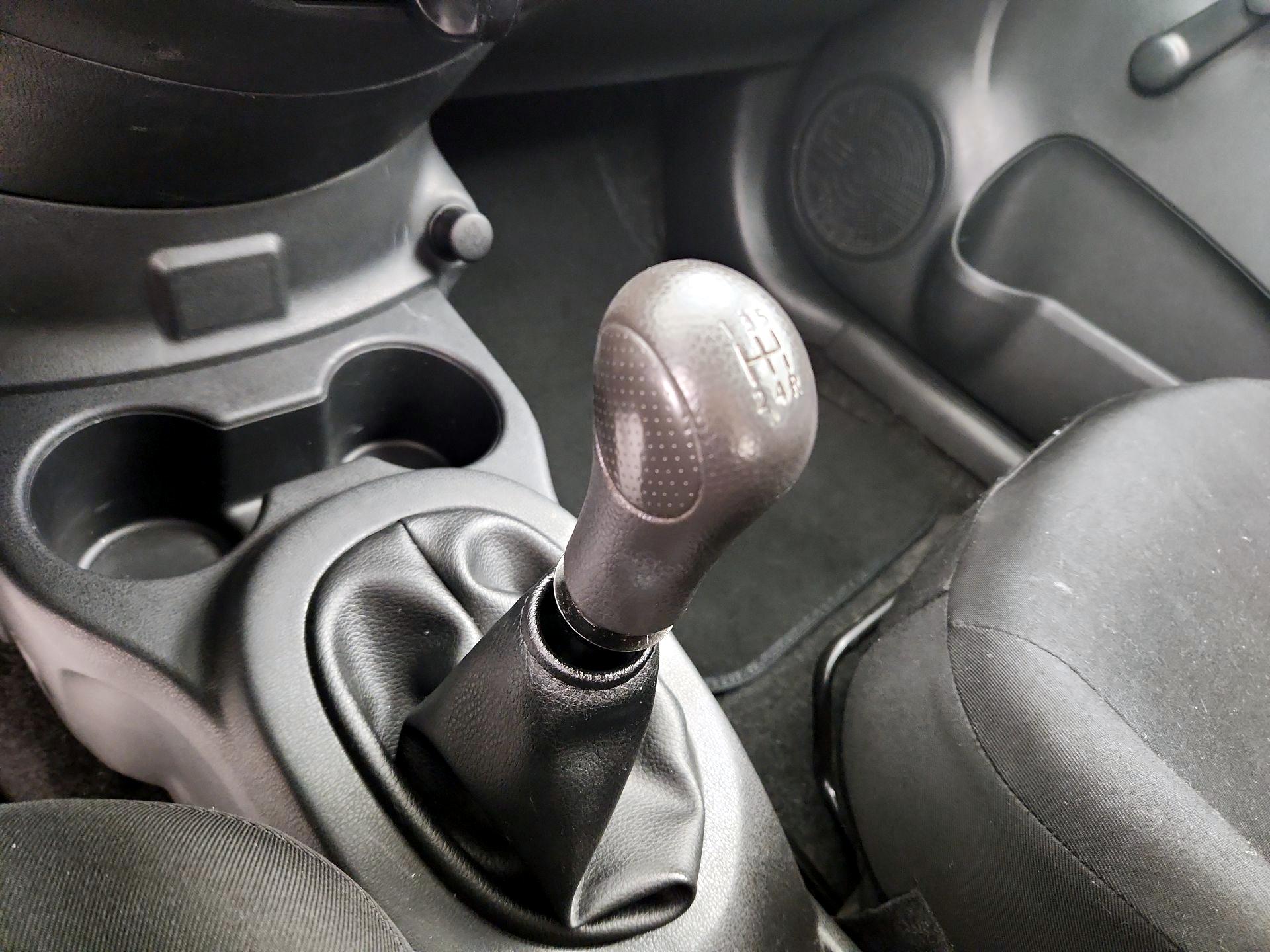 Thumbnail: 2017 Nissan Versa - 16
