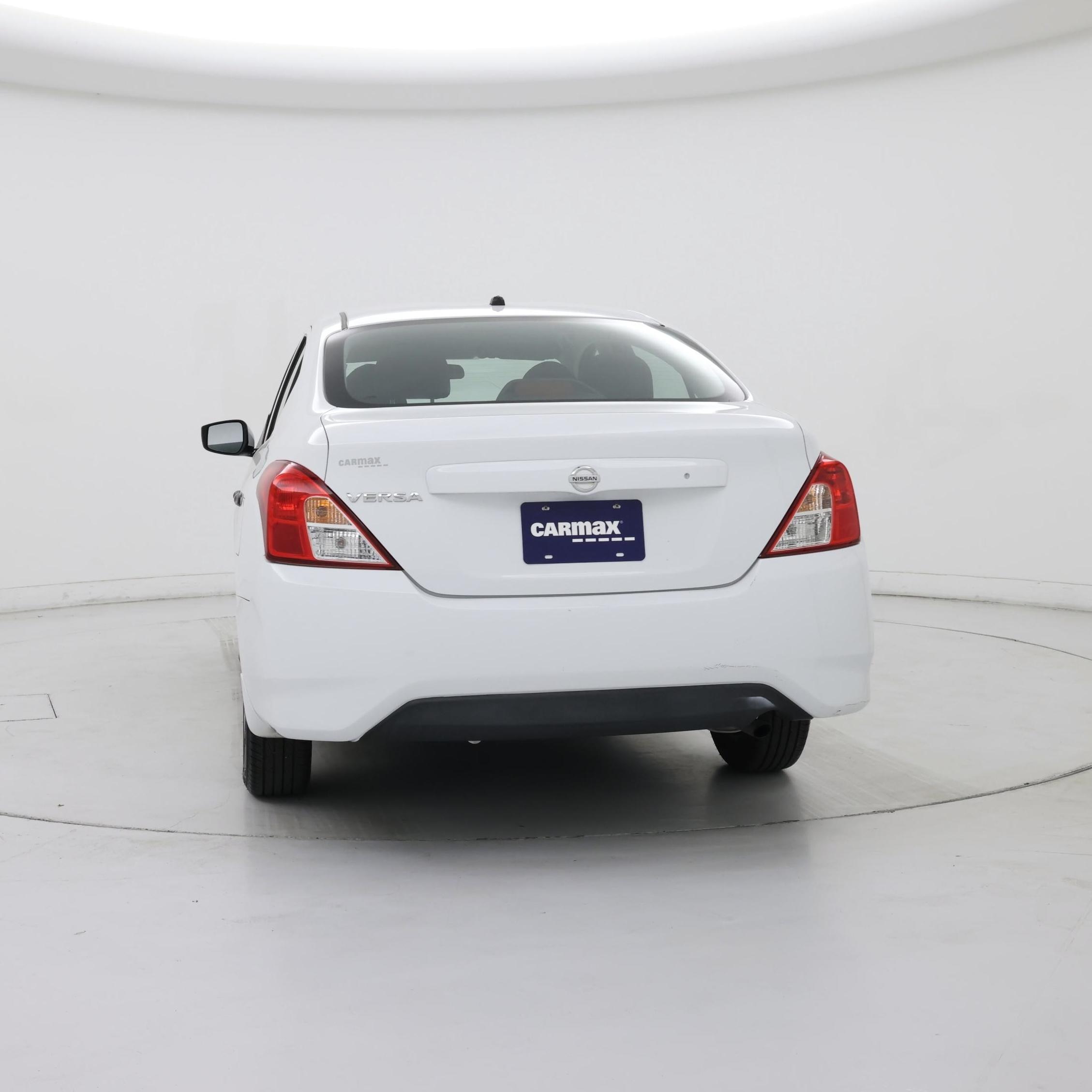 Thumbnail: 2017 Nissan Versa - 6