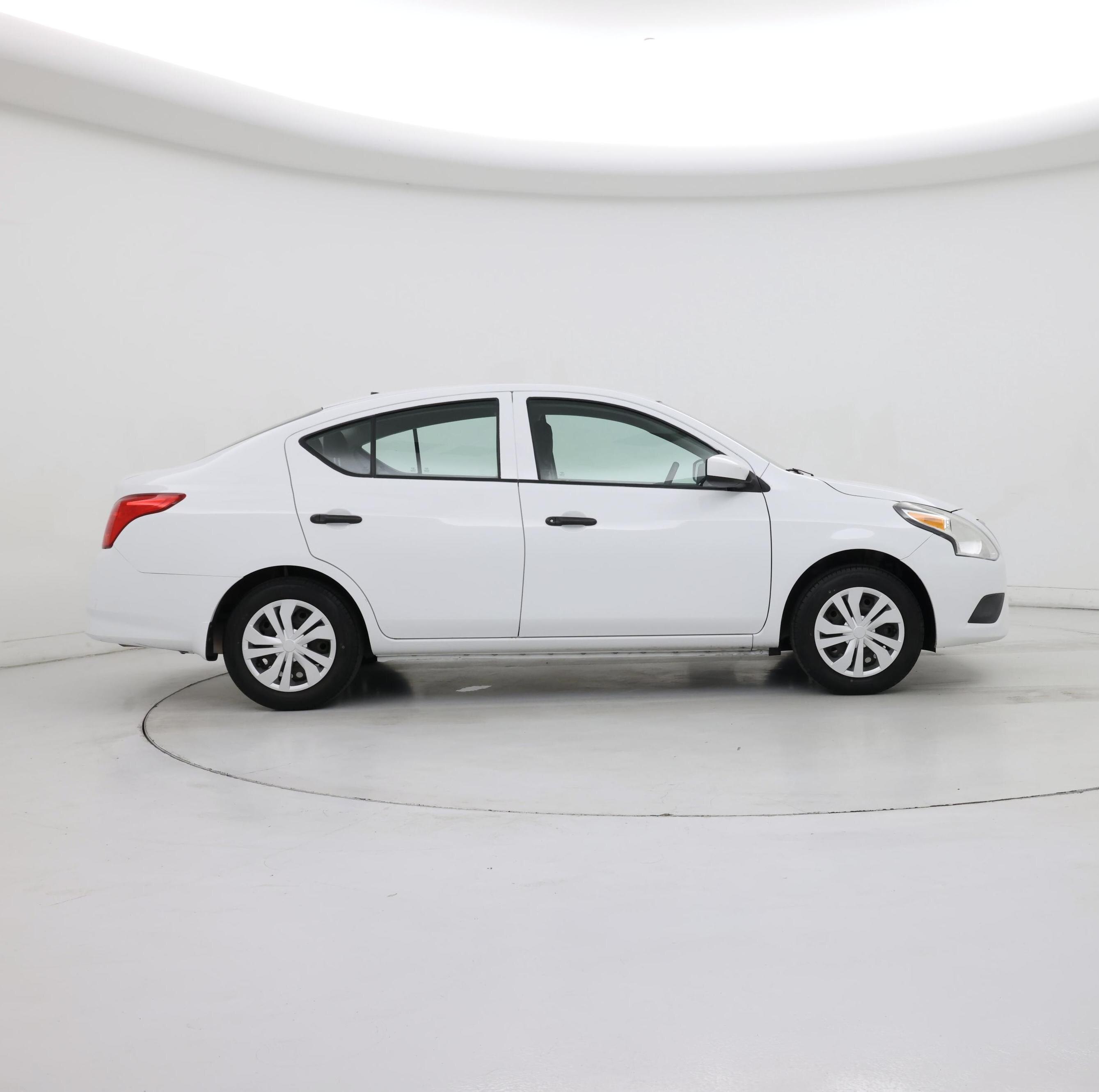 Thumbnail: 2017 Nissan Versa - 7