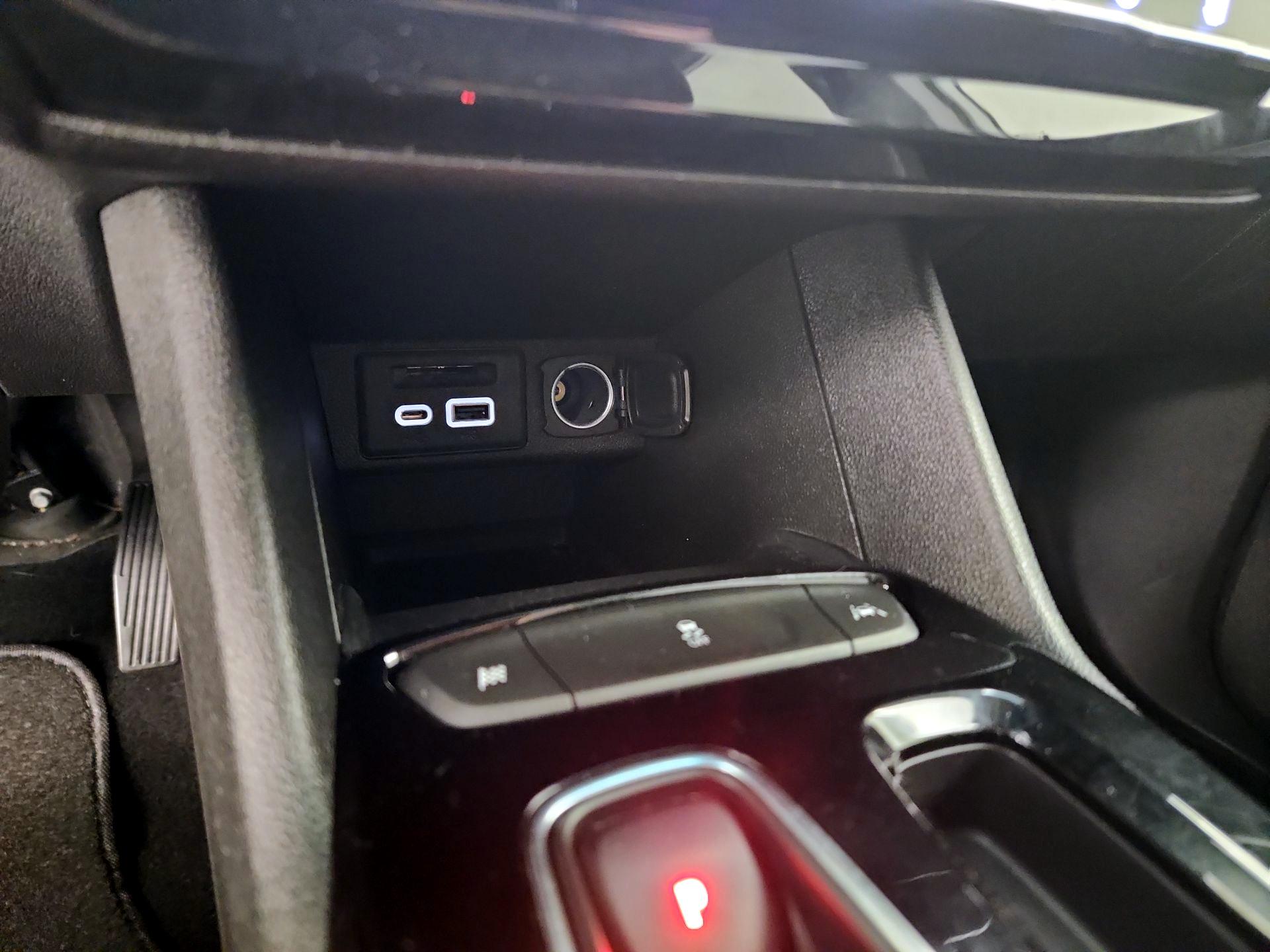 Thumbnail: 2023 Chevrolet Bolt EV - 16
