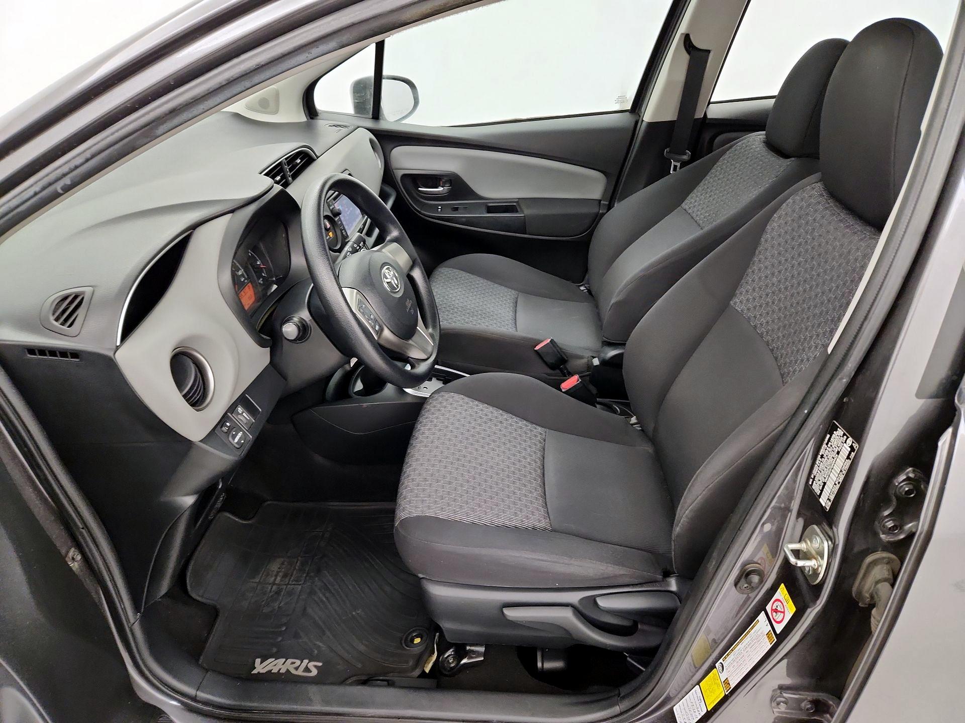 Thumbnail: 2016 Toyota Yaris - 11