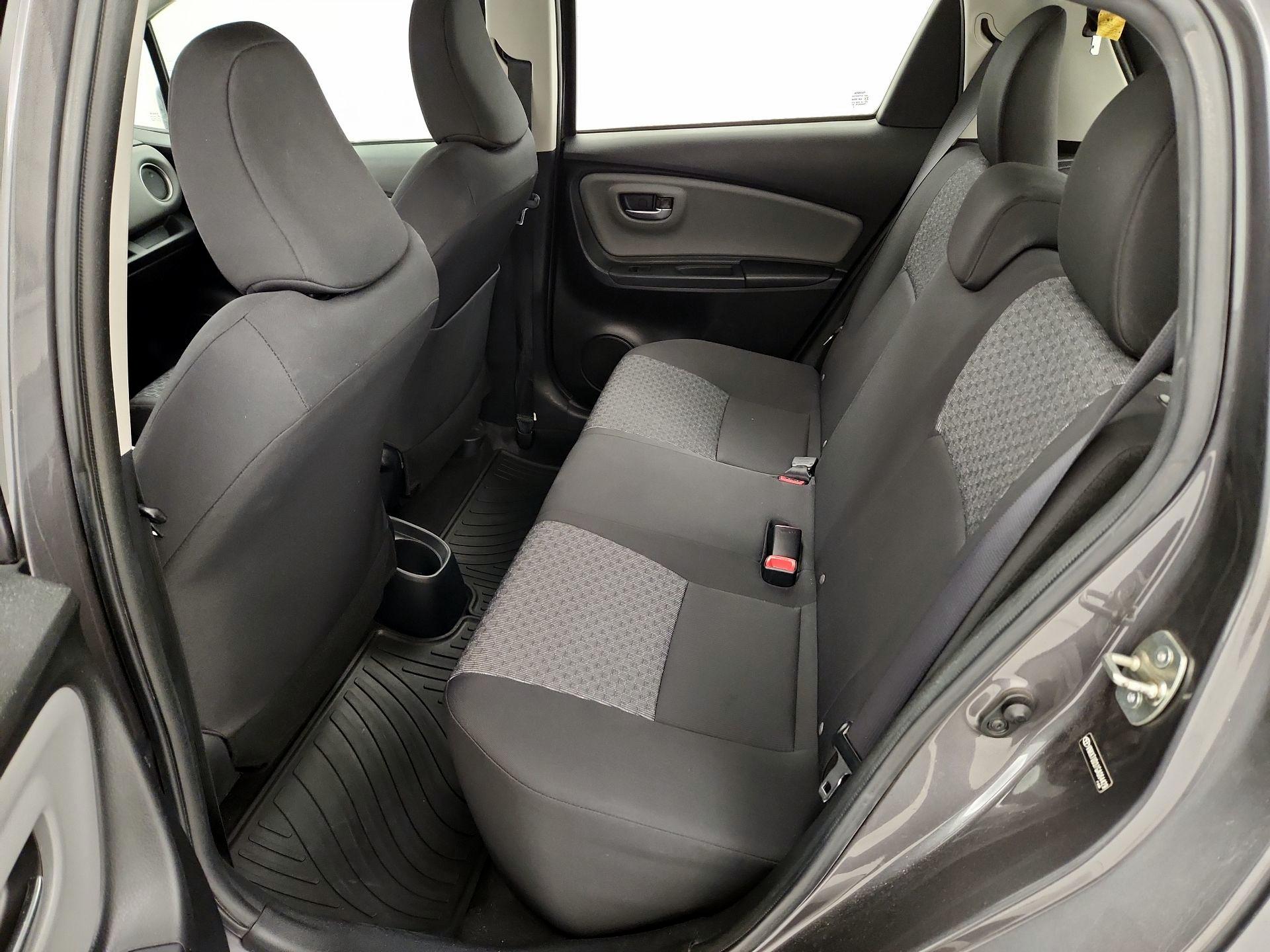 Thumbnail: 2016 Toyota Yaris - 18
