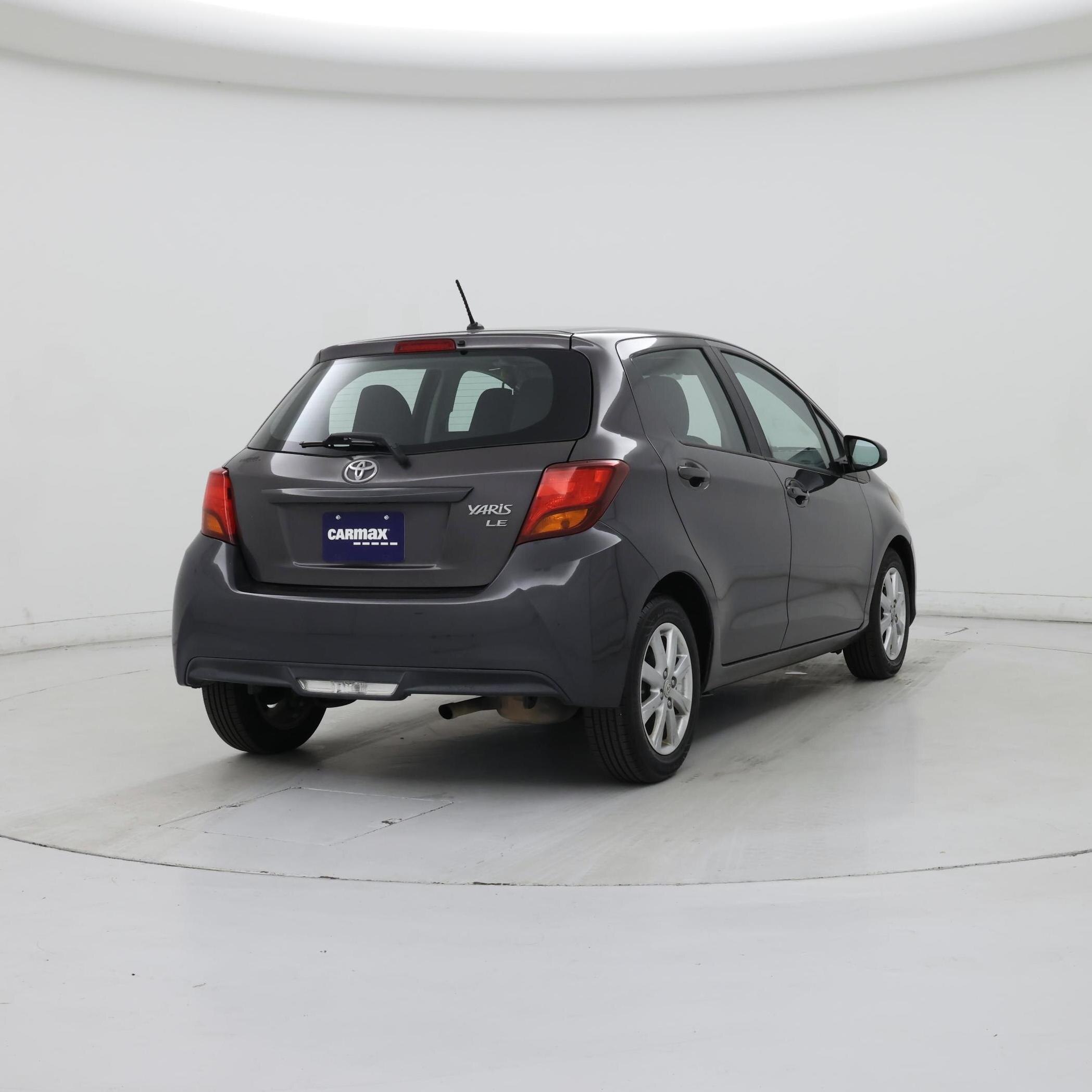 Thumbnail: 2016 Toyota Yaris - 8