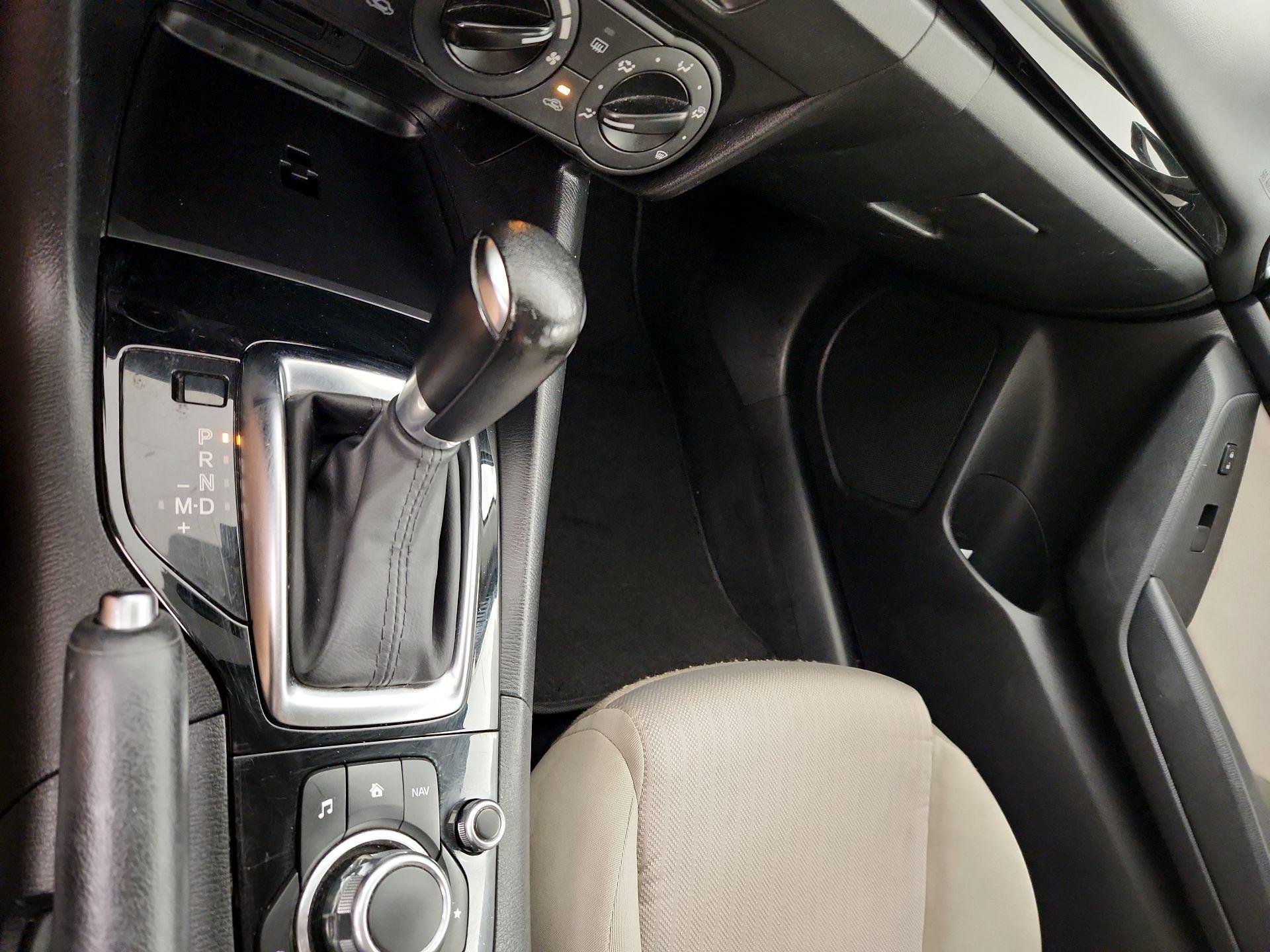 Thumbnail: 2015 Mazda Mazda3 - 16