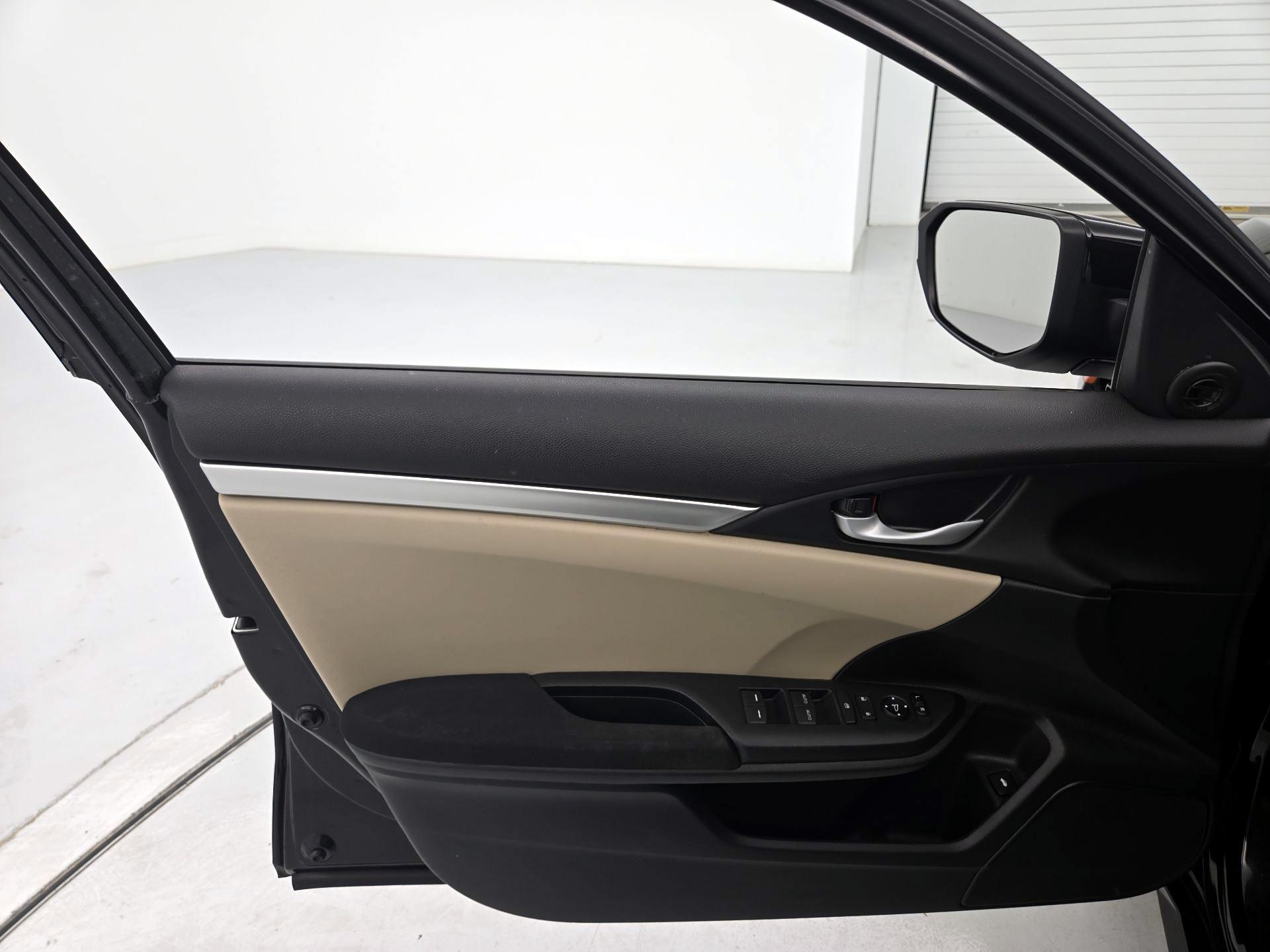 Thumbnail: 2018 Honda Civic - 12