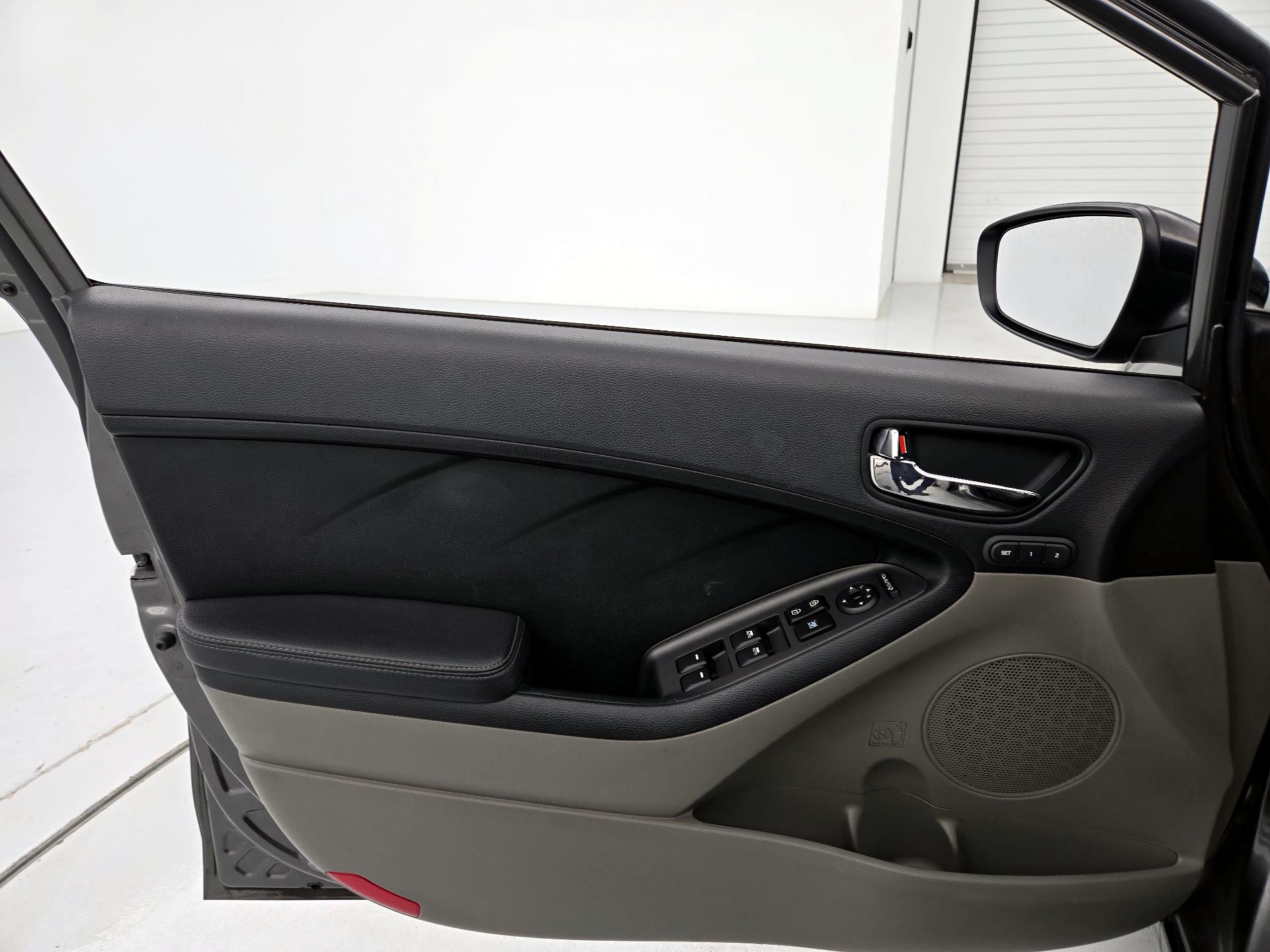 Thumbnail: 2014 Kia Forte - 12
