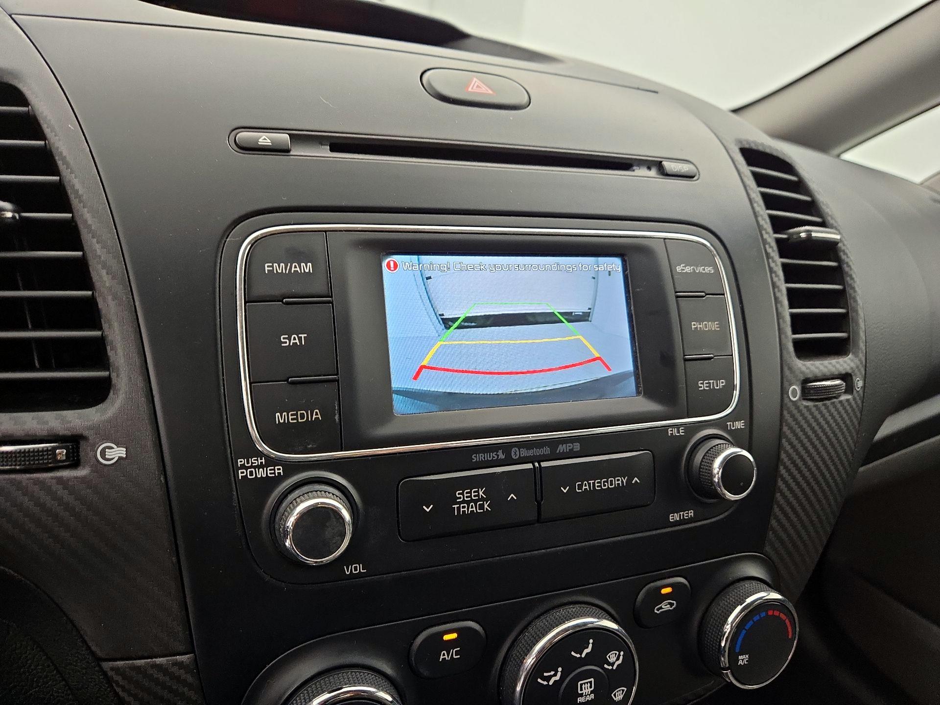 Thumbnail: 2014 Kia Forte - 14
