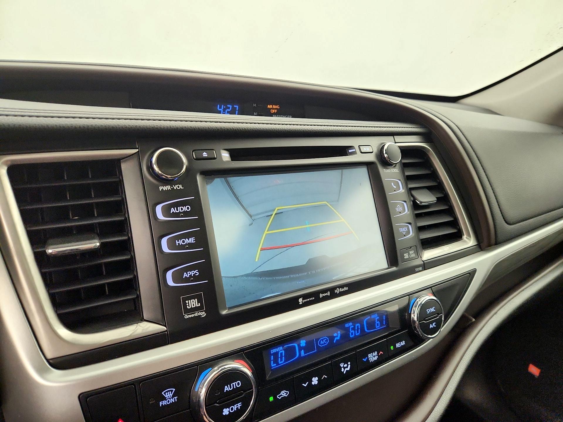 Thumbnail: 2017 Toyota Highlander - 14