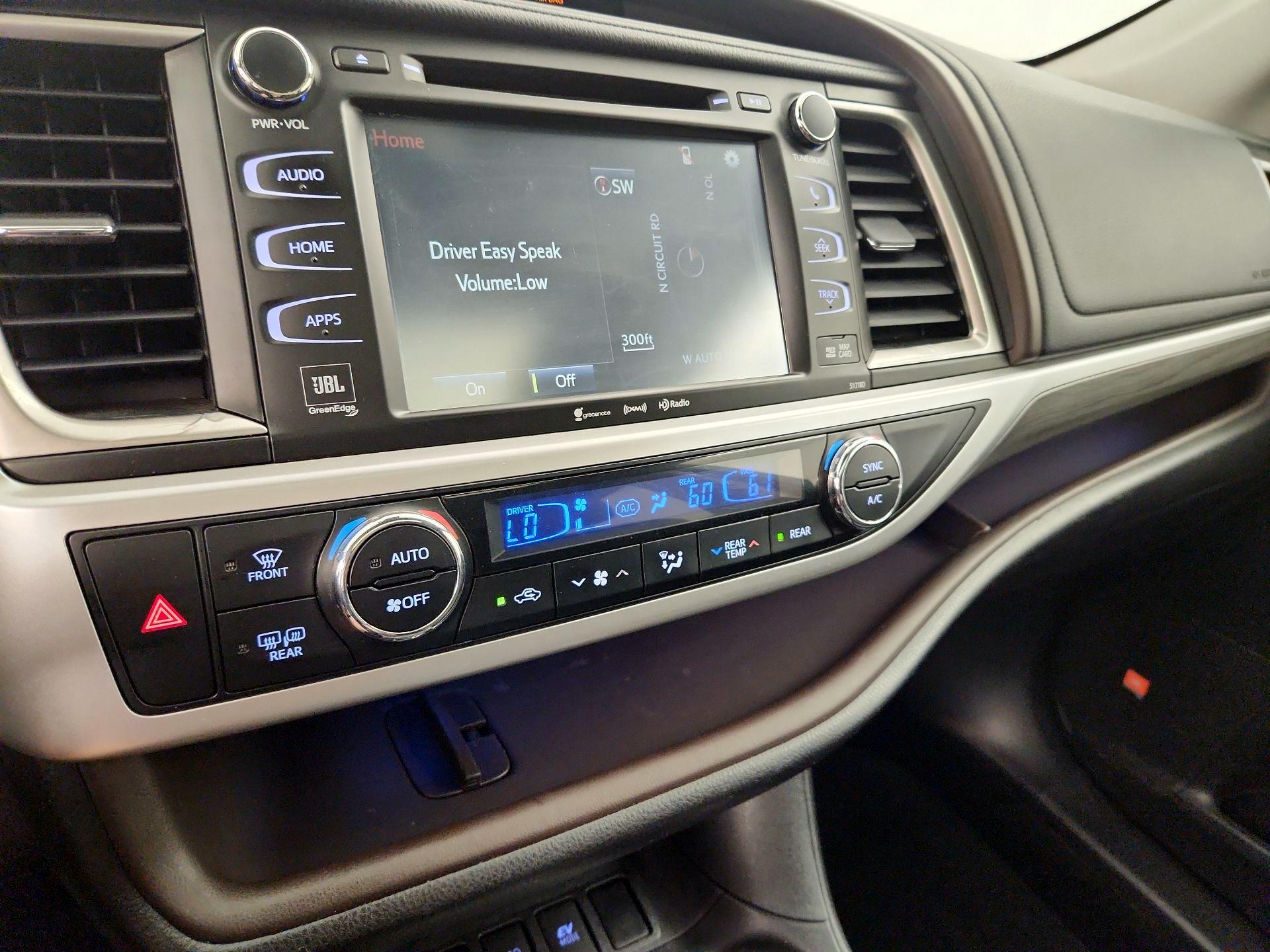 Thumbnail: 2017 Toyota Highlander - 16