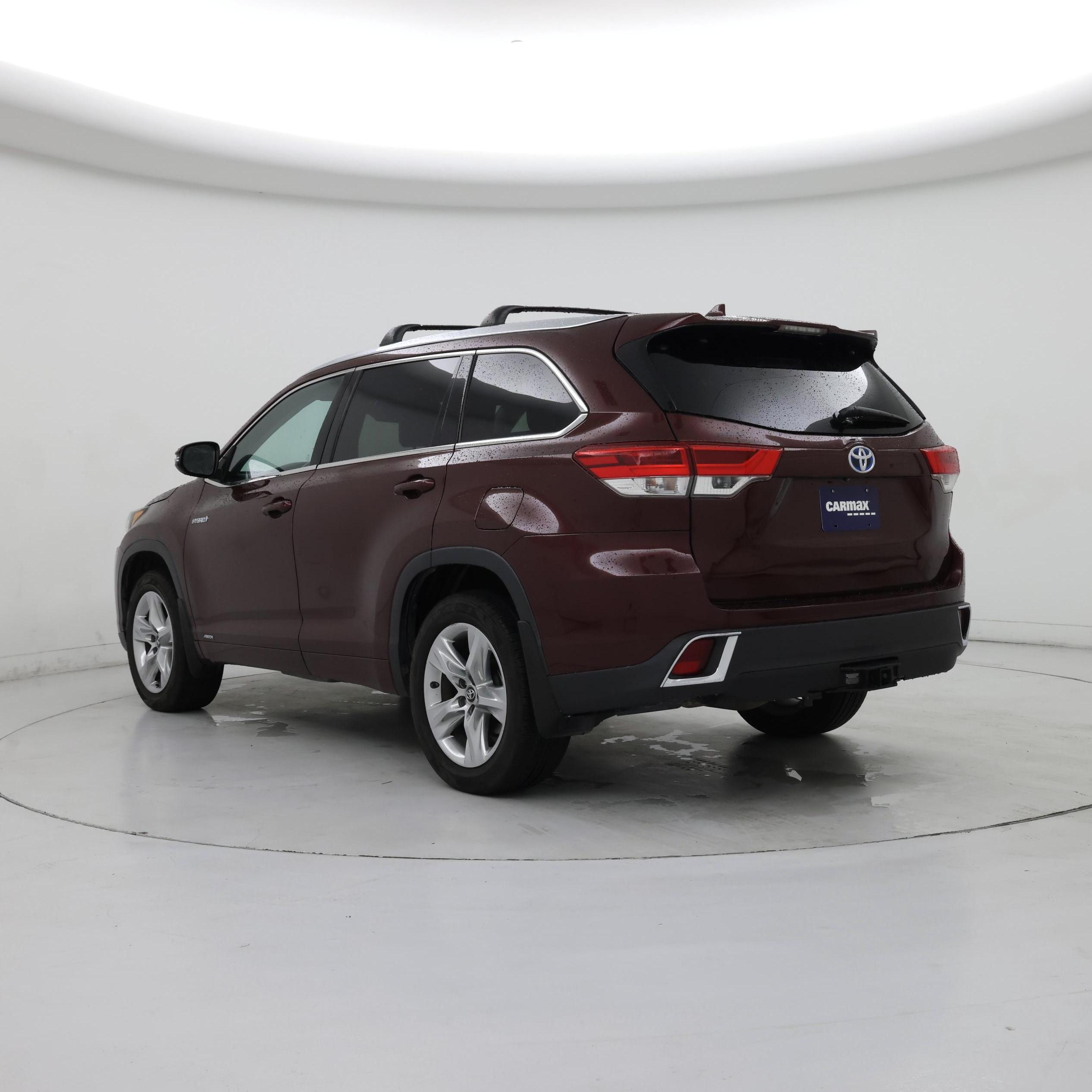 Thumbnail: 2017 Toyota Highlander - 2