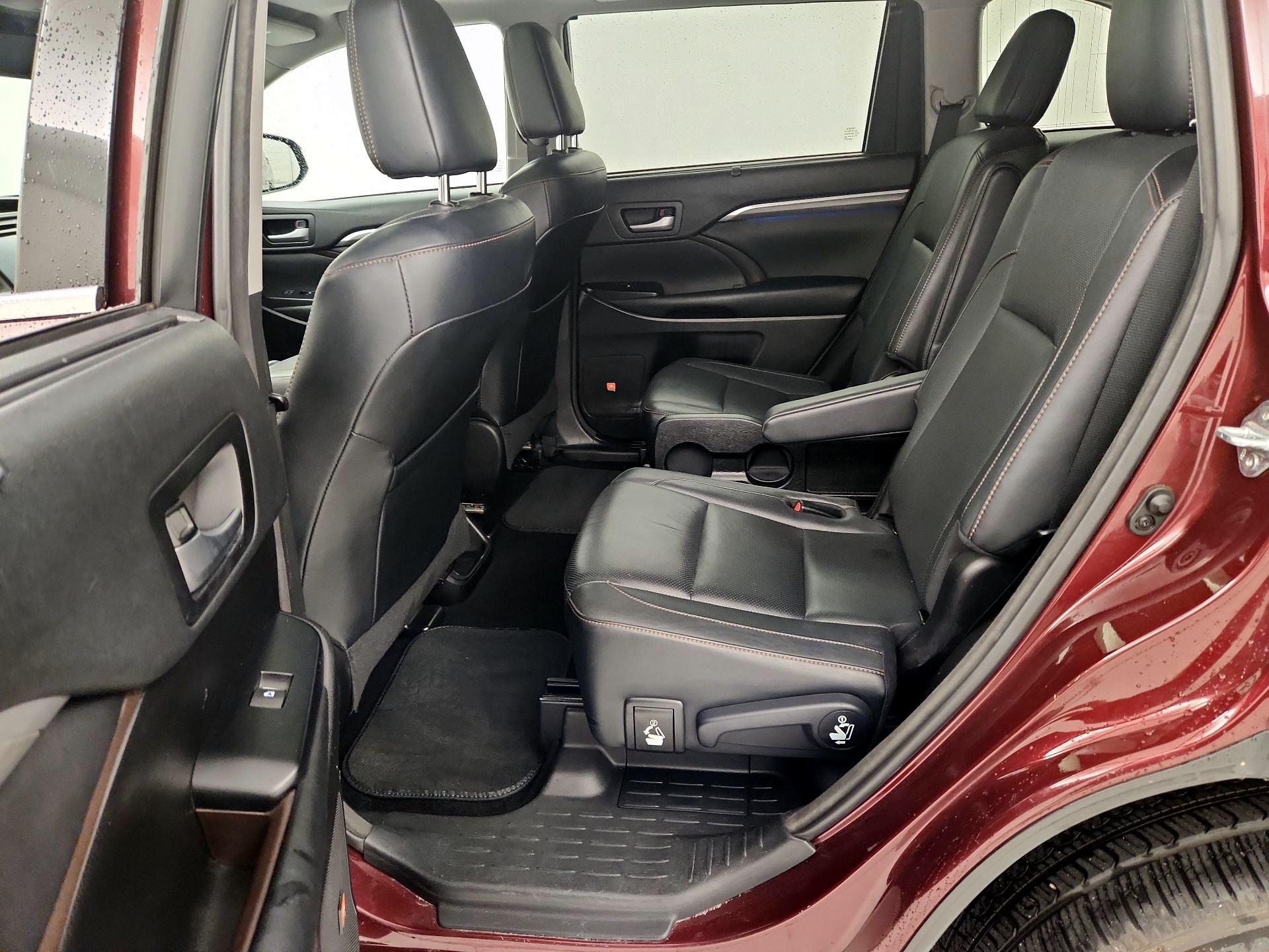 Thumbnail: 2017 Toyota Highlander - 20