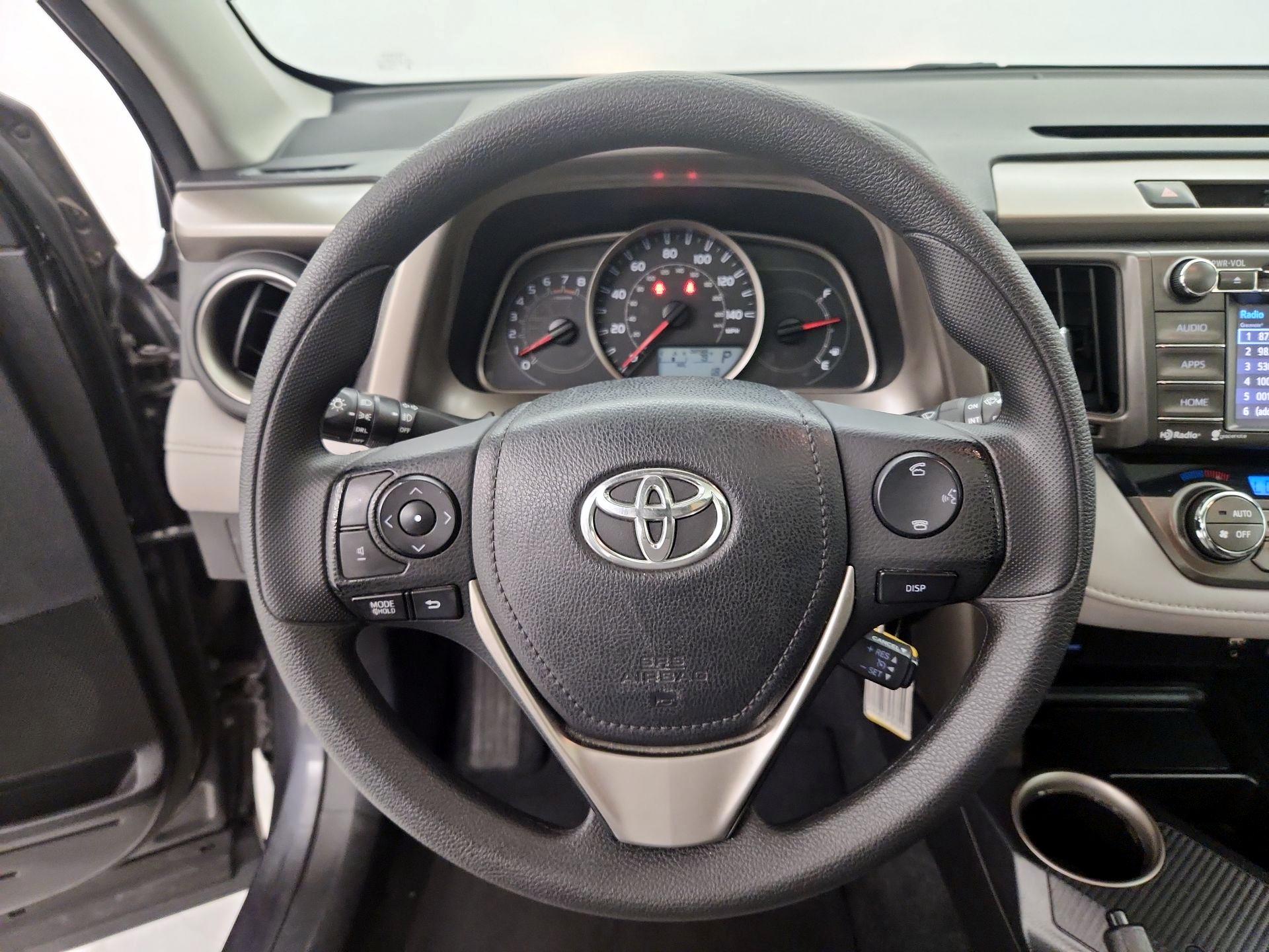 Thumbnail: 2014 Toyota RAV4 - 10