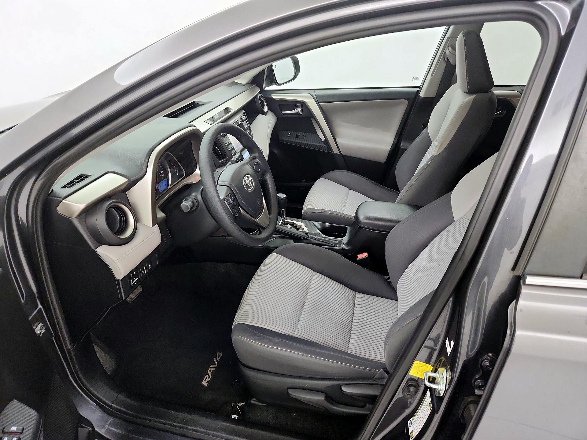 Thumbnail: 2014 Toyota RAV4 - 11